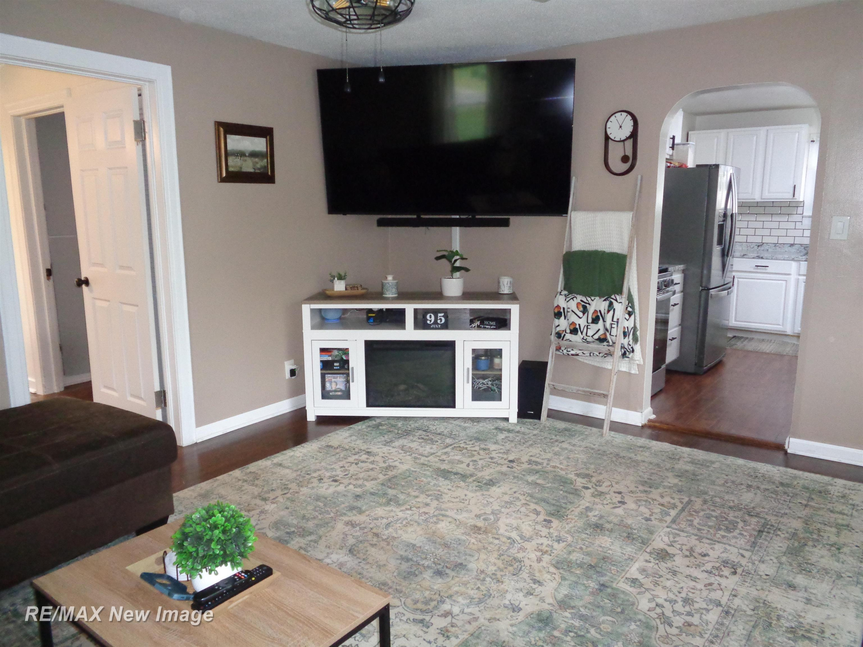 4224 Pineport Street, Bridgeport, MI 48722 — Photo 4