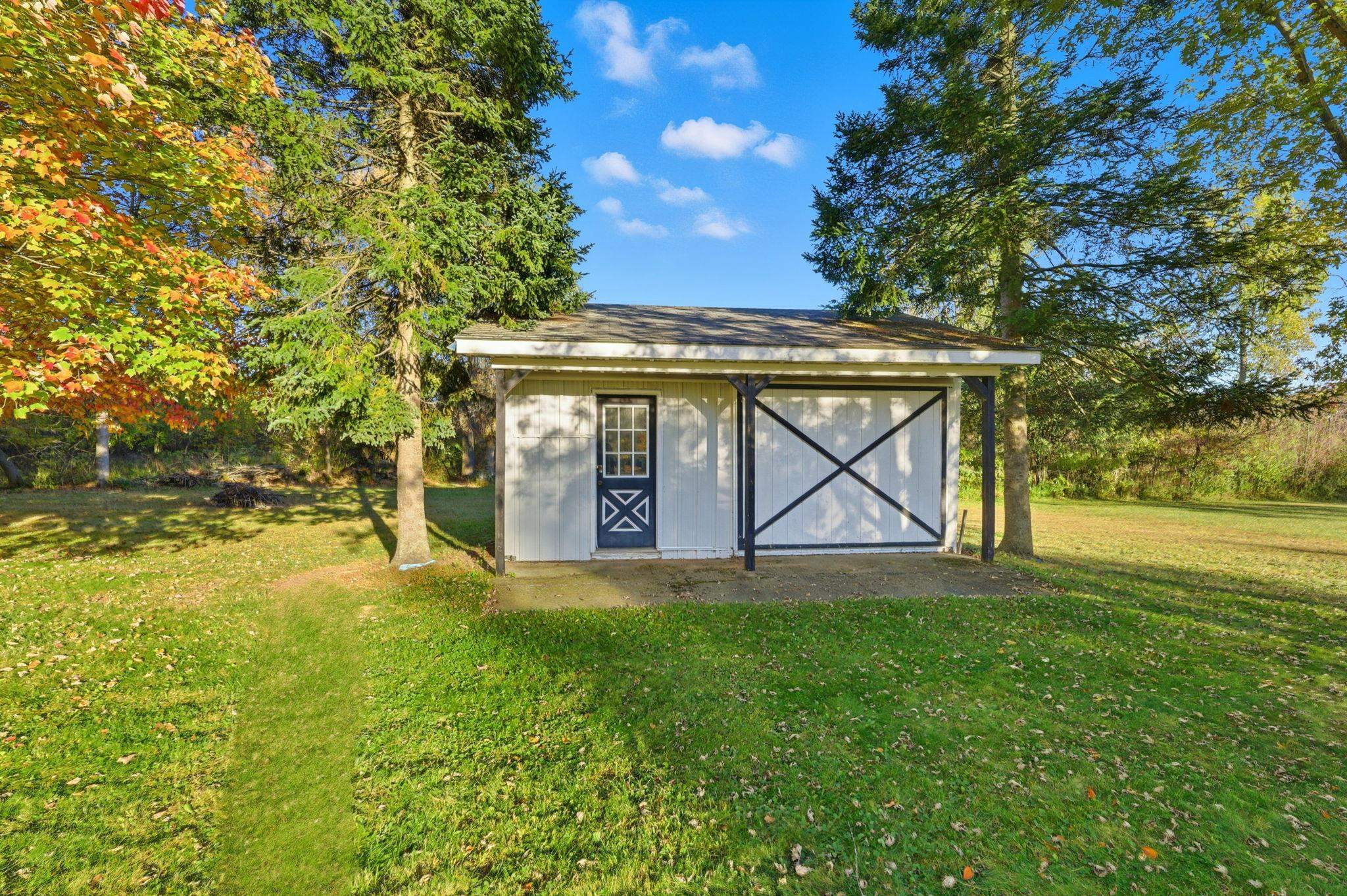 5156 Elizabeth Lane, Almont, MI 48003 — Photo 10
