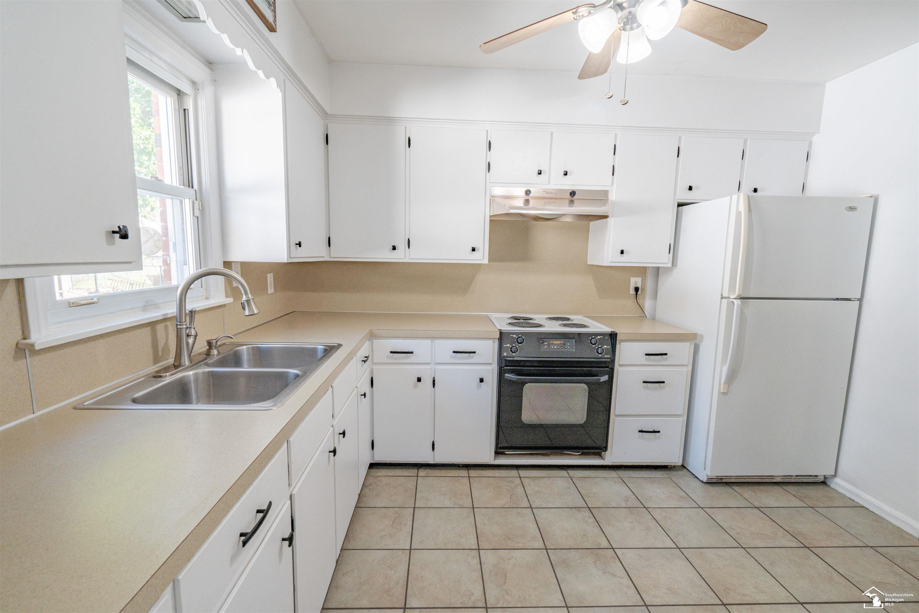 5944 Elmwood Street, Monroe, MI 48161 — Photo 6