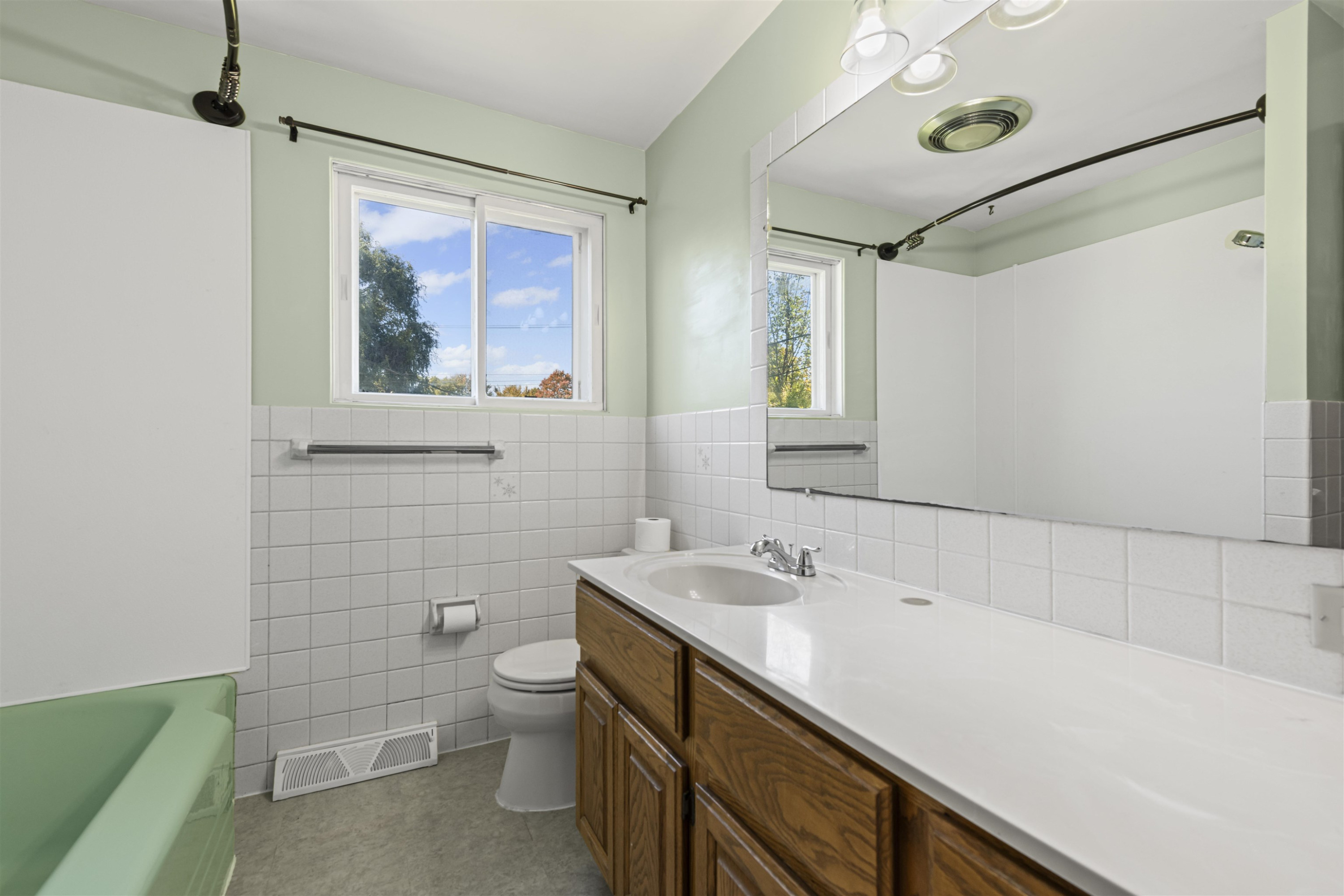 503 N Walker Street, Capac, MI 48014 — Photo 13