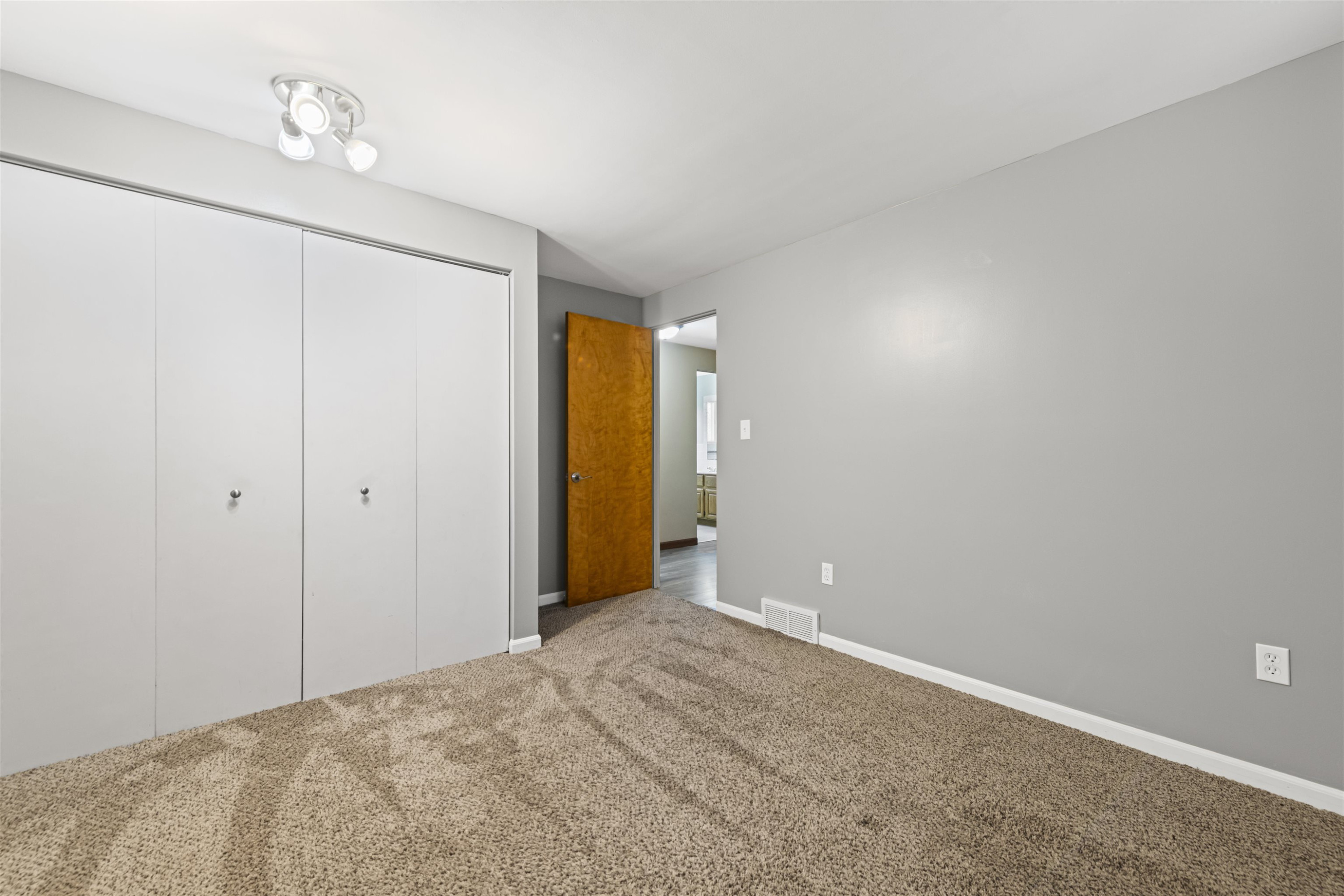 503 N Walker Street, Capac, MI 48014 — Photo 17