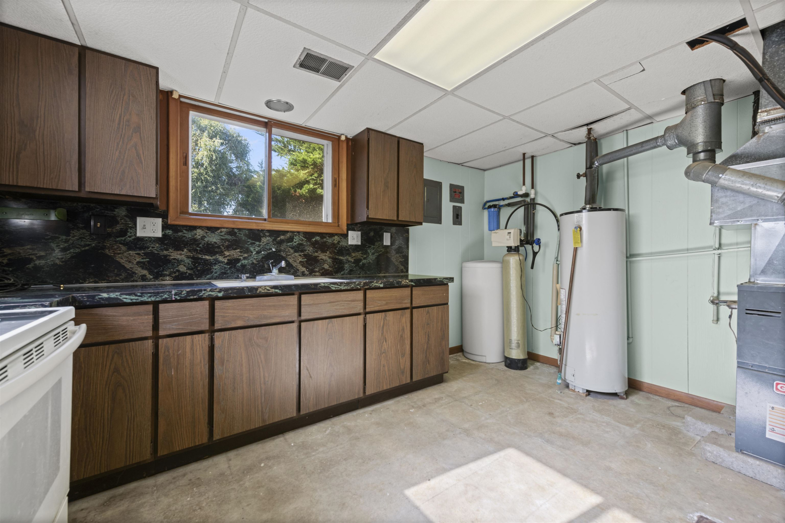 503 N Walker Street, Capac, MI 48014 — Photo 24