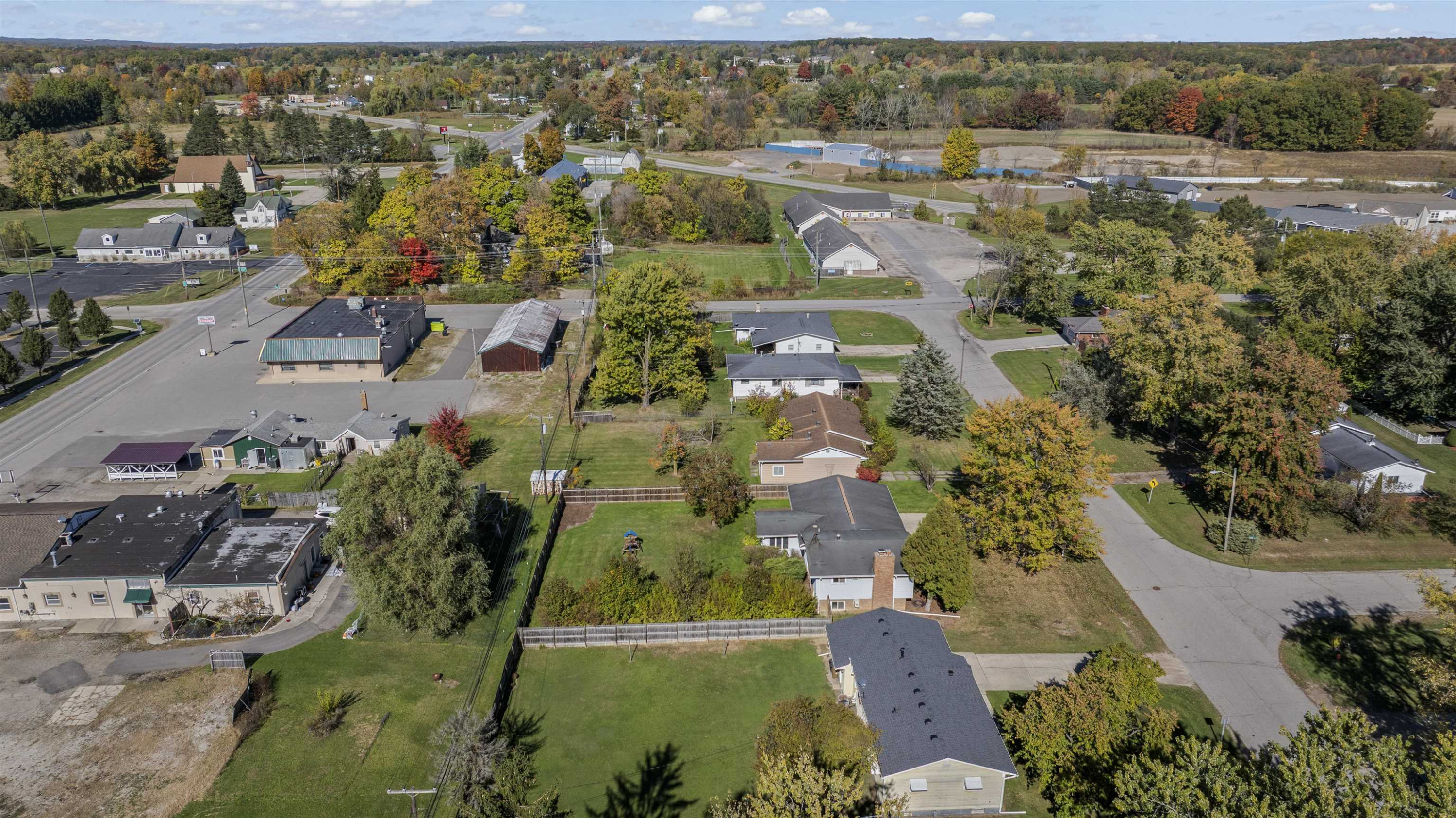 503 N Walker Street, Capac, MI 48014 — Photo 32