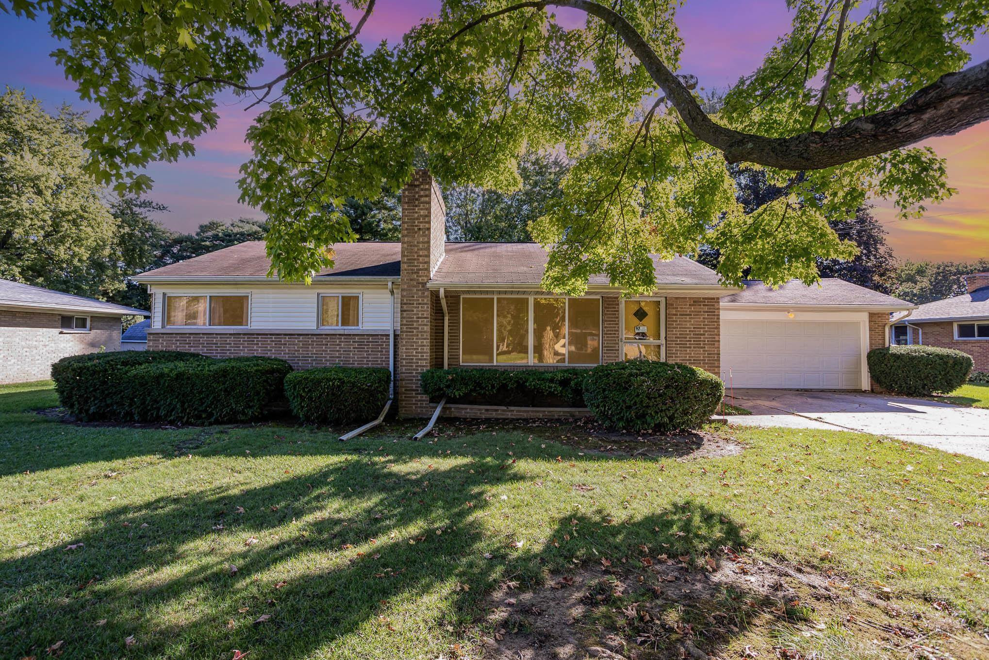 1558 Sauk Lane, Saginaw, MI 48638 — front exterior