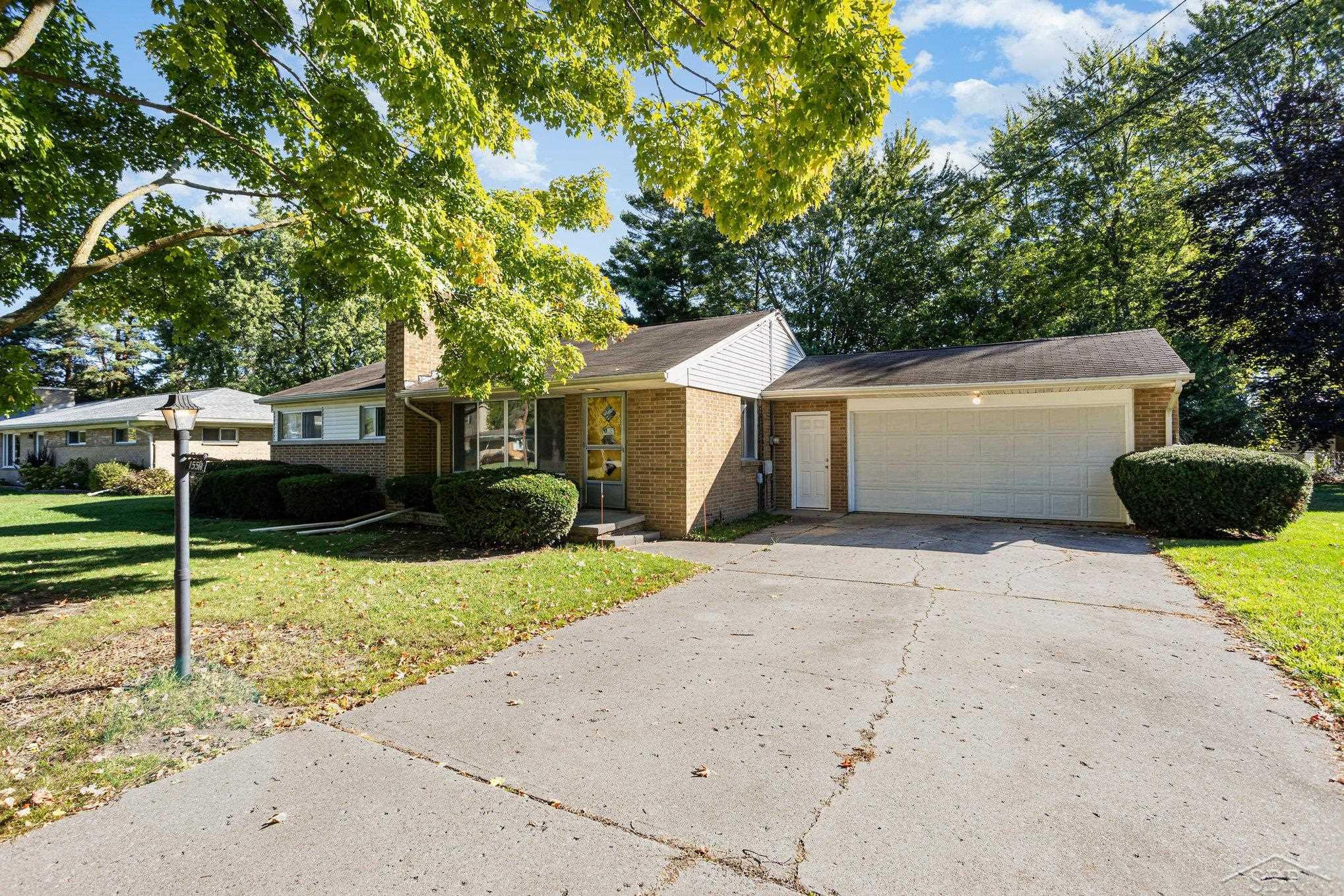 1558 Sauk Lane, Saginaw, MI 48638 — Photo 2