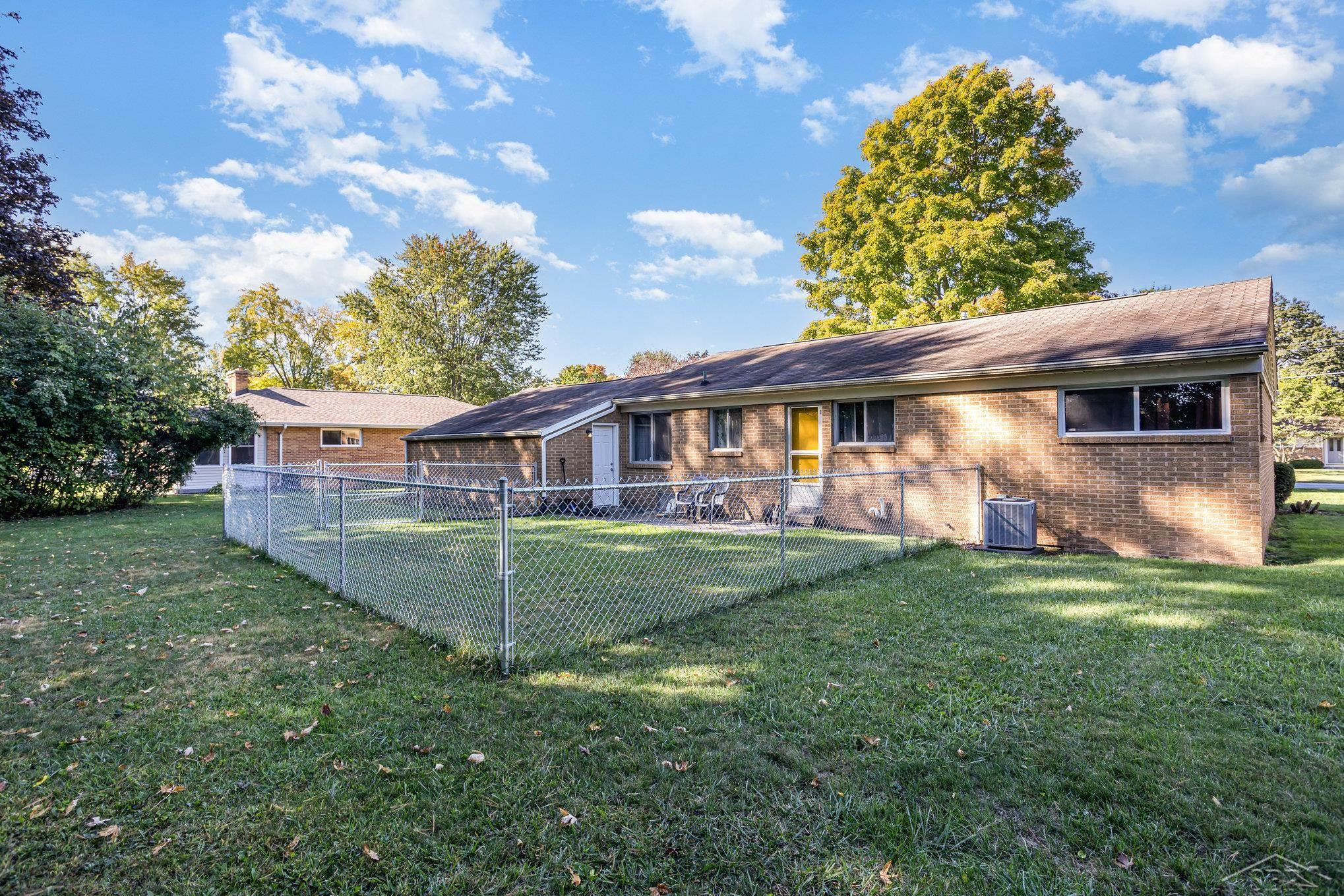 1558 Sauk Lane, Saginaw, MI 48638 — Photo 23