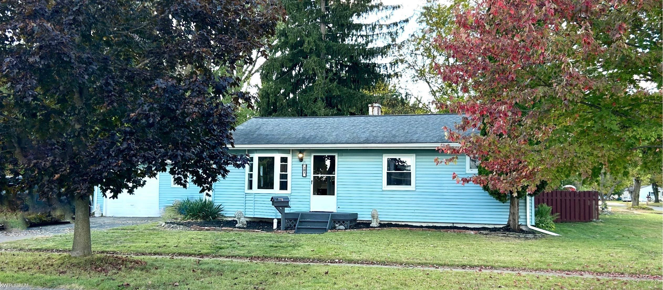 701 Hartner Drive, Holly, MI 48442 — front exterior