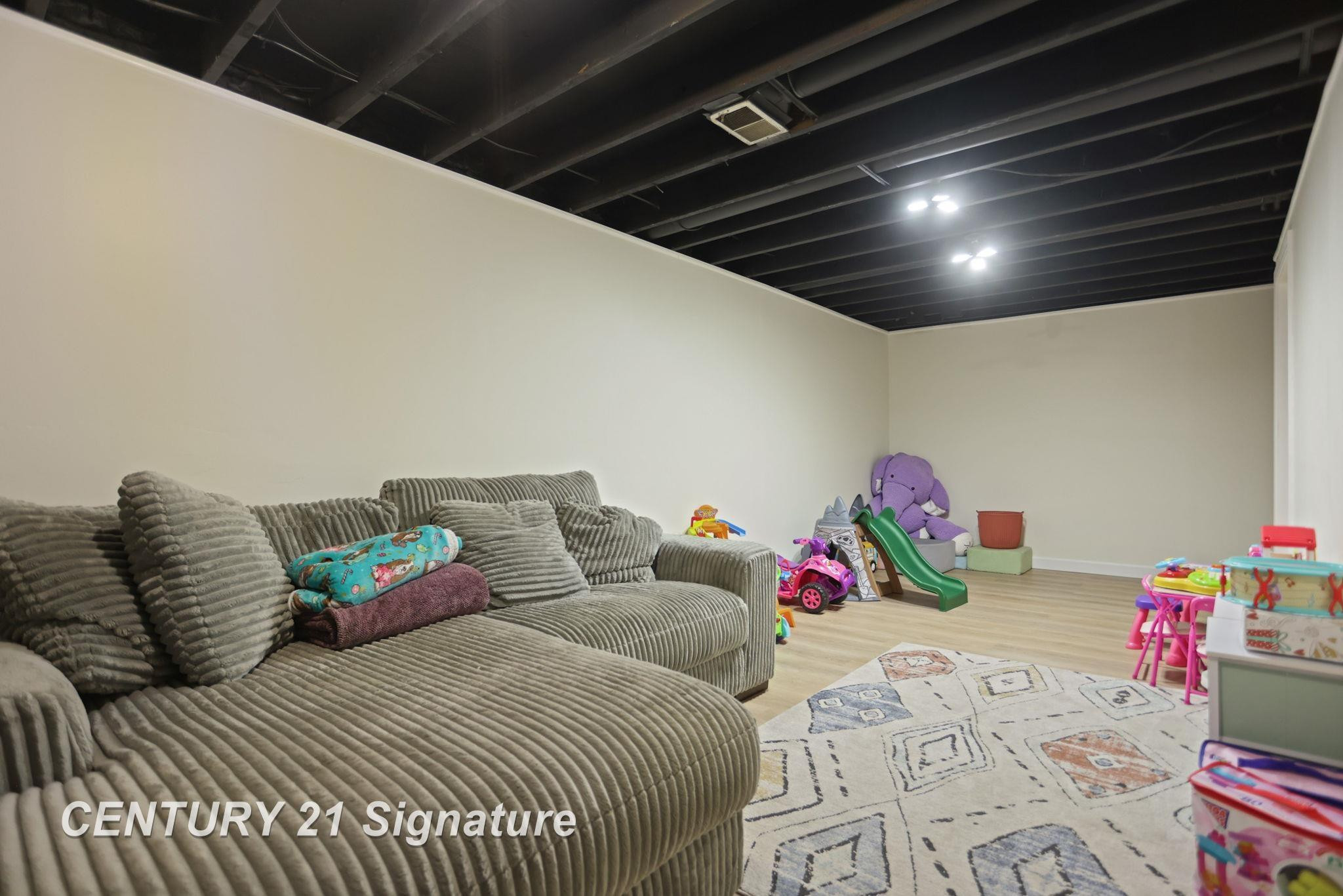 4251 Kirk Road, Akron, MI 48701 — Photo 25