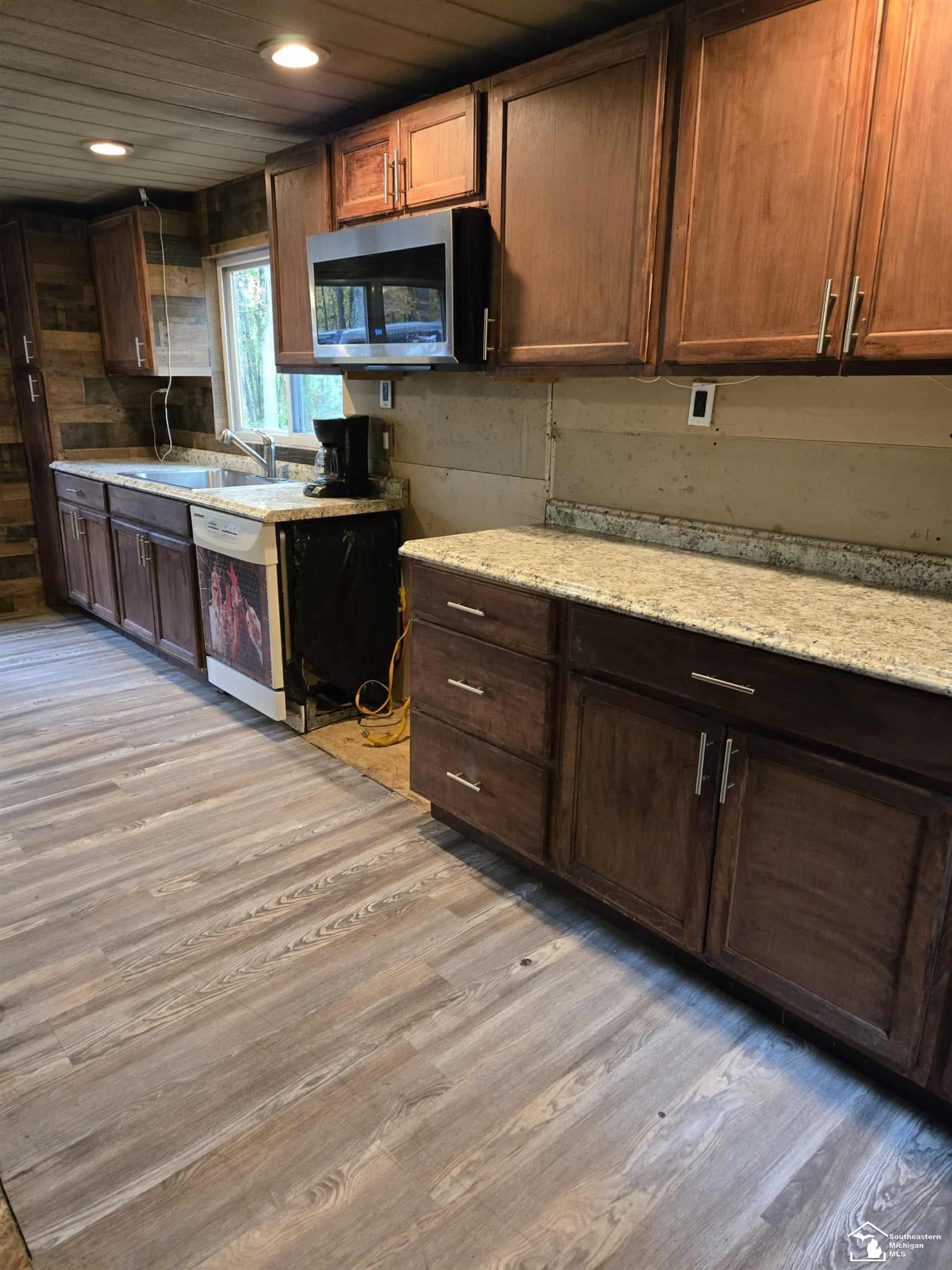 7180 Sherwood Trail, Harrison, MI 48625 — Photo 5
