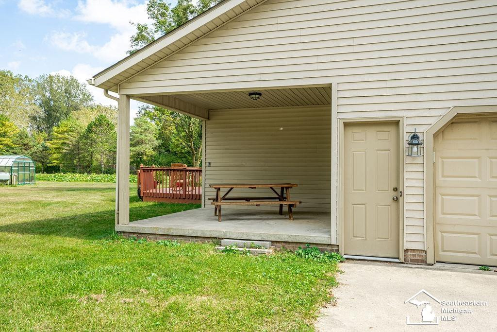 3186 Bluebush Road, Monroe, MI 48162 — Photo 4