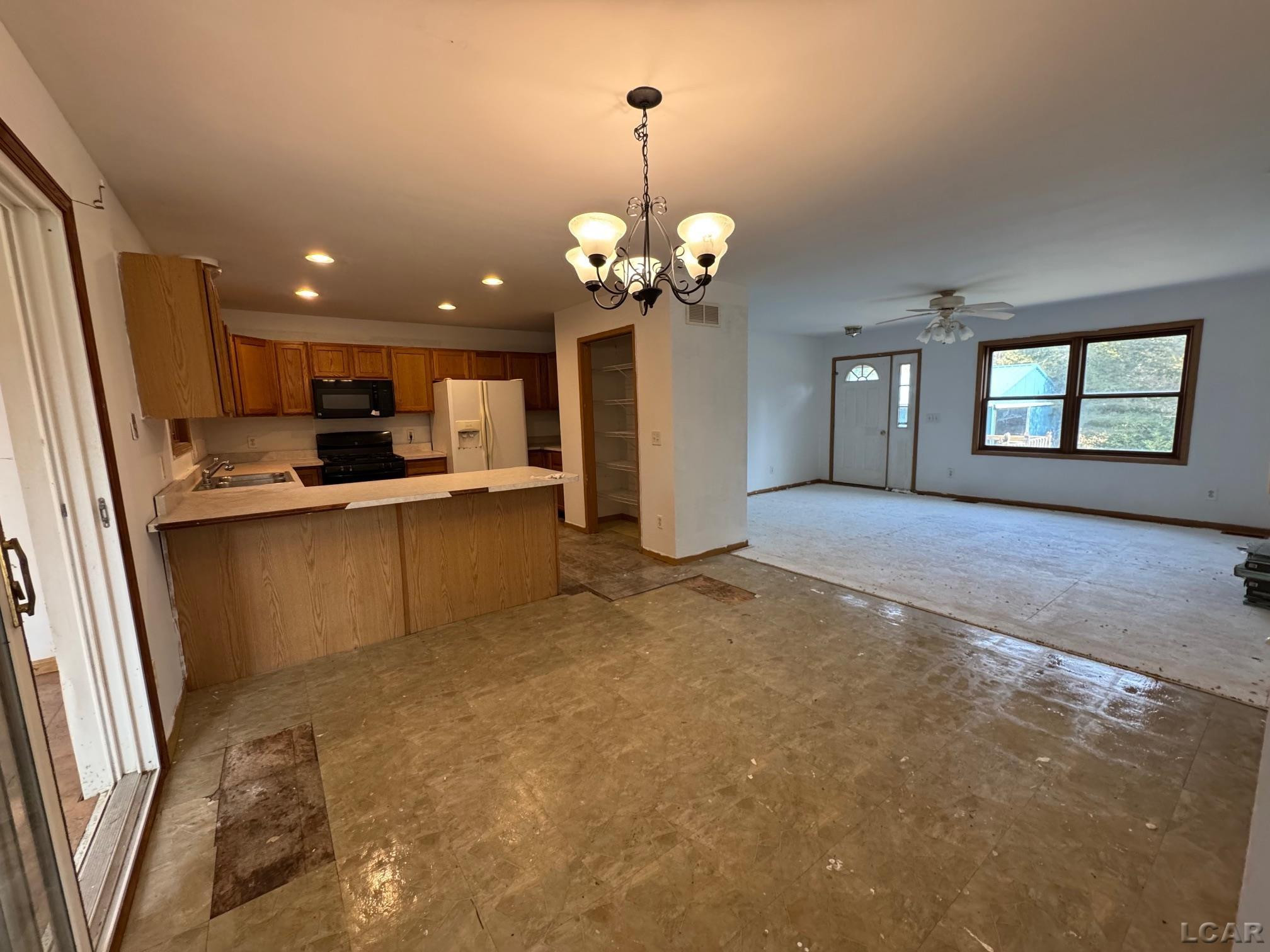 10722 Rawsonville Road, Belleville, MI 48111 — Photo 7