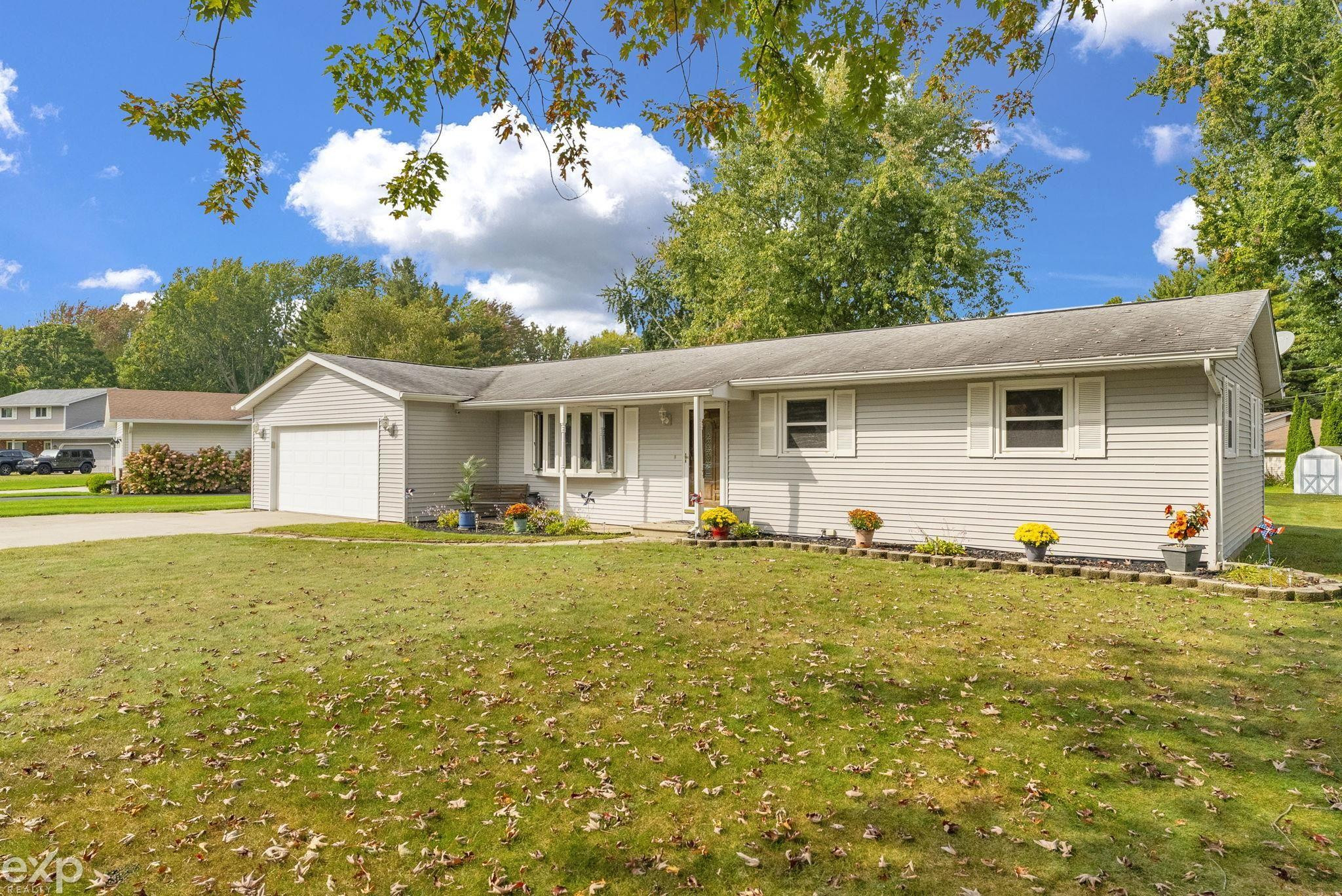 4460 Cambridge Drive, Port Huron, MI 48060 — Photo 3
