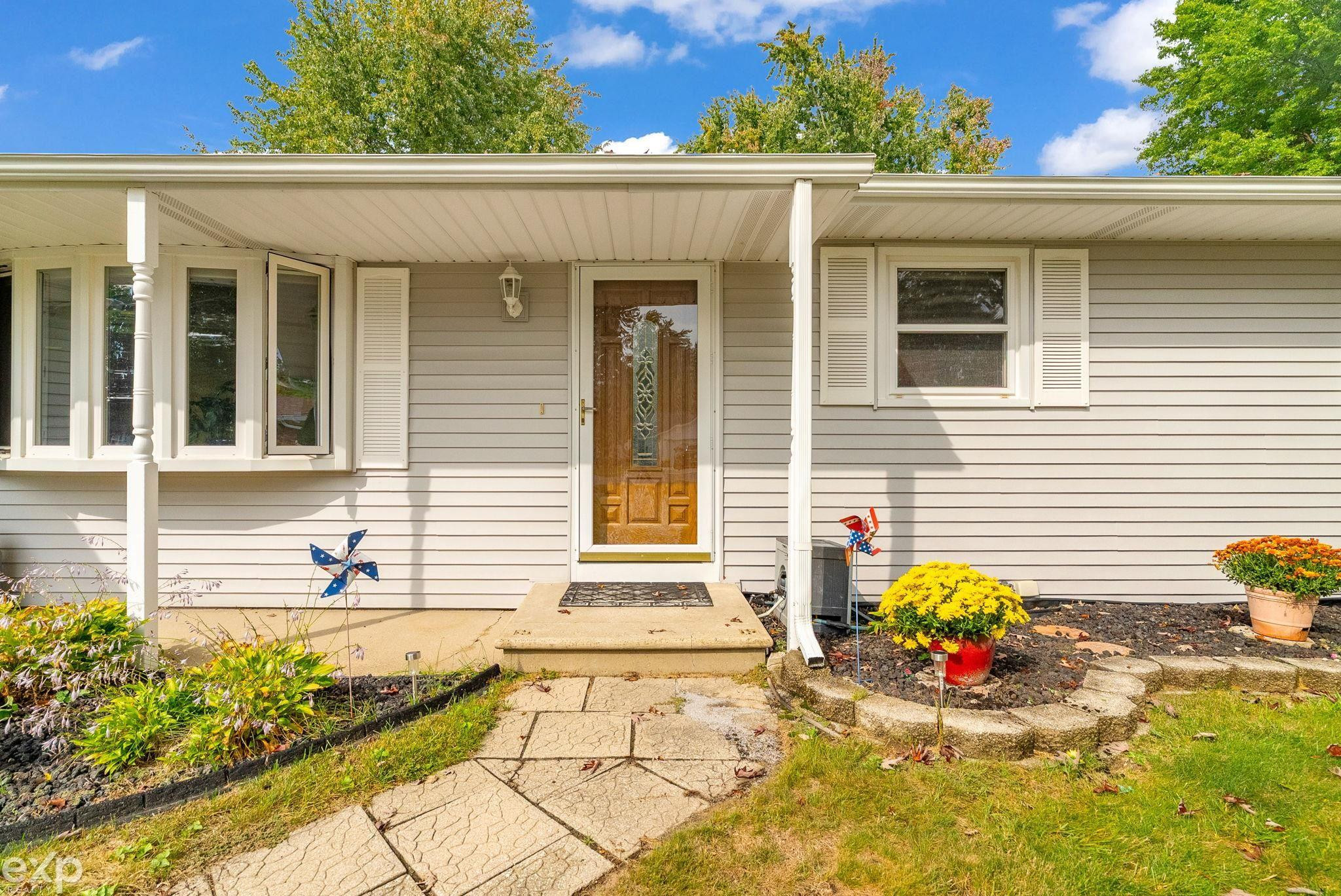 4460 Cambridge Drive, Port Huron, MI 48060 — Photo 6