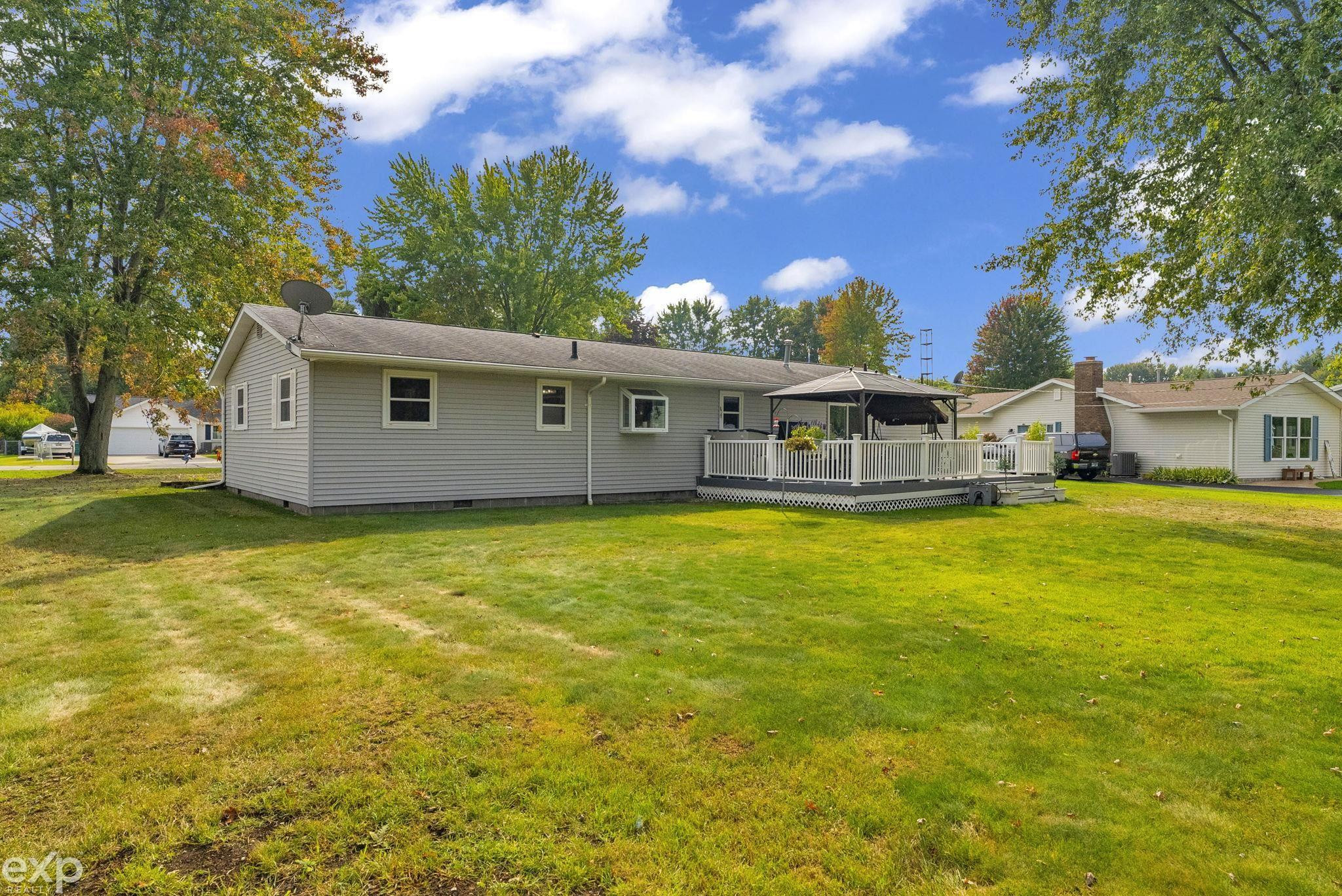 4460 Cambridge Drive, Port Huron, MI 48060 — Photo 36