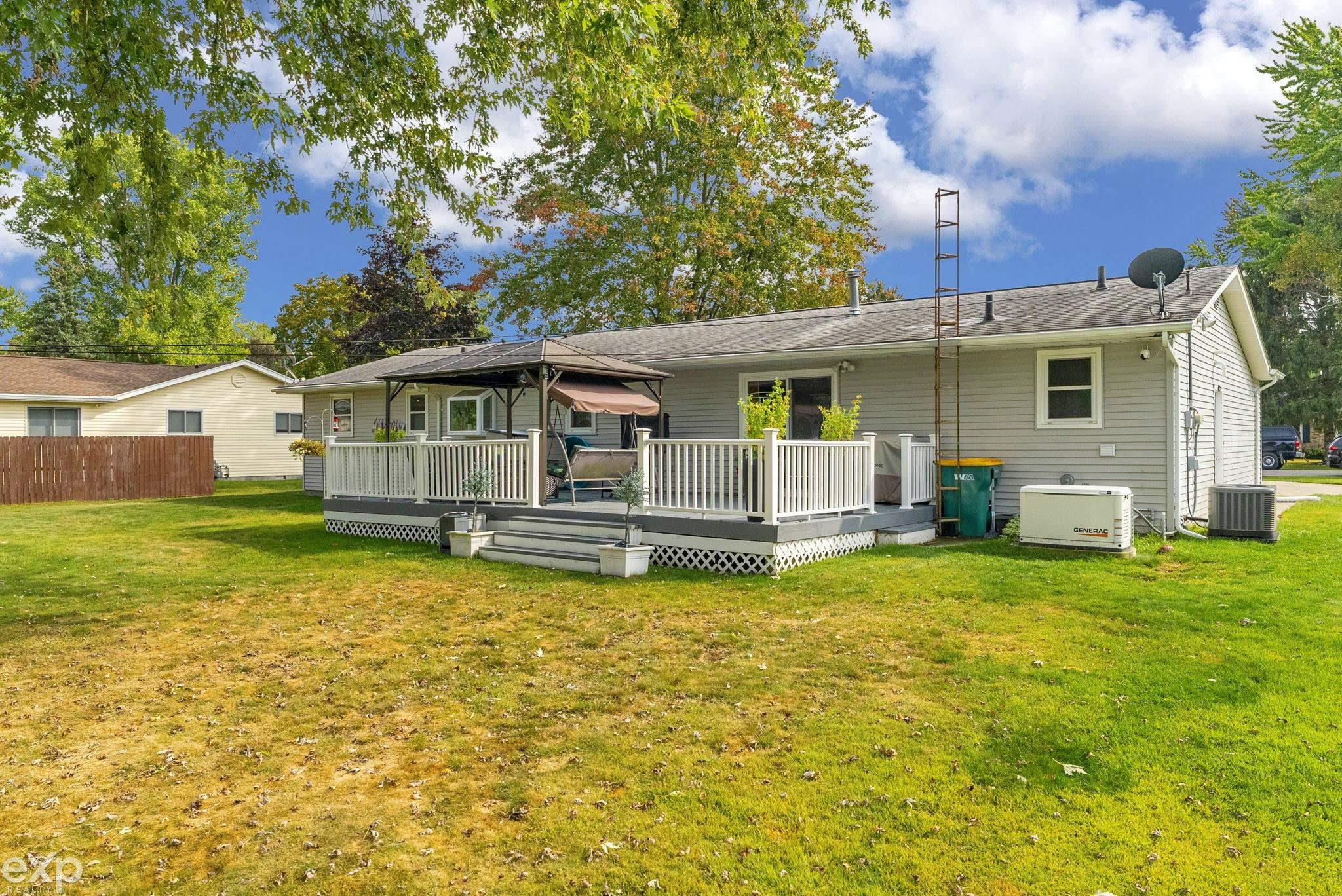 4460 Cambridge Drive, Port Huron, MI 48060 — Photo 38