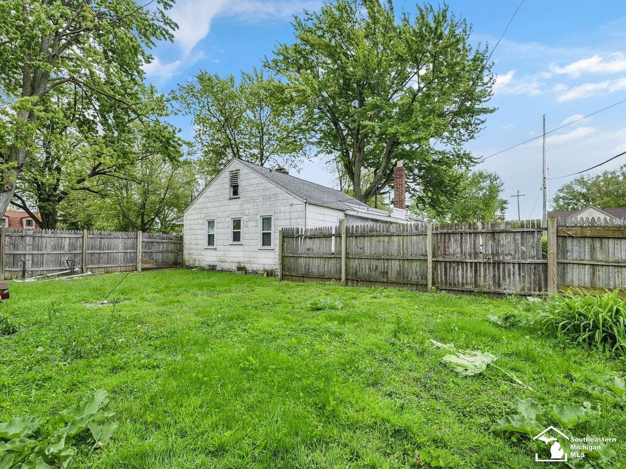 2015 Grand Boulevard, Monroe, MI 48162 — Photo 23