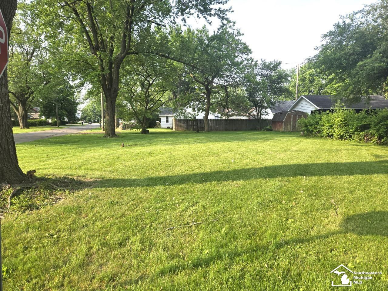 2015 Grand Boulevard, Monroe, MI 48162 — Photo 27