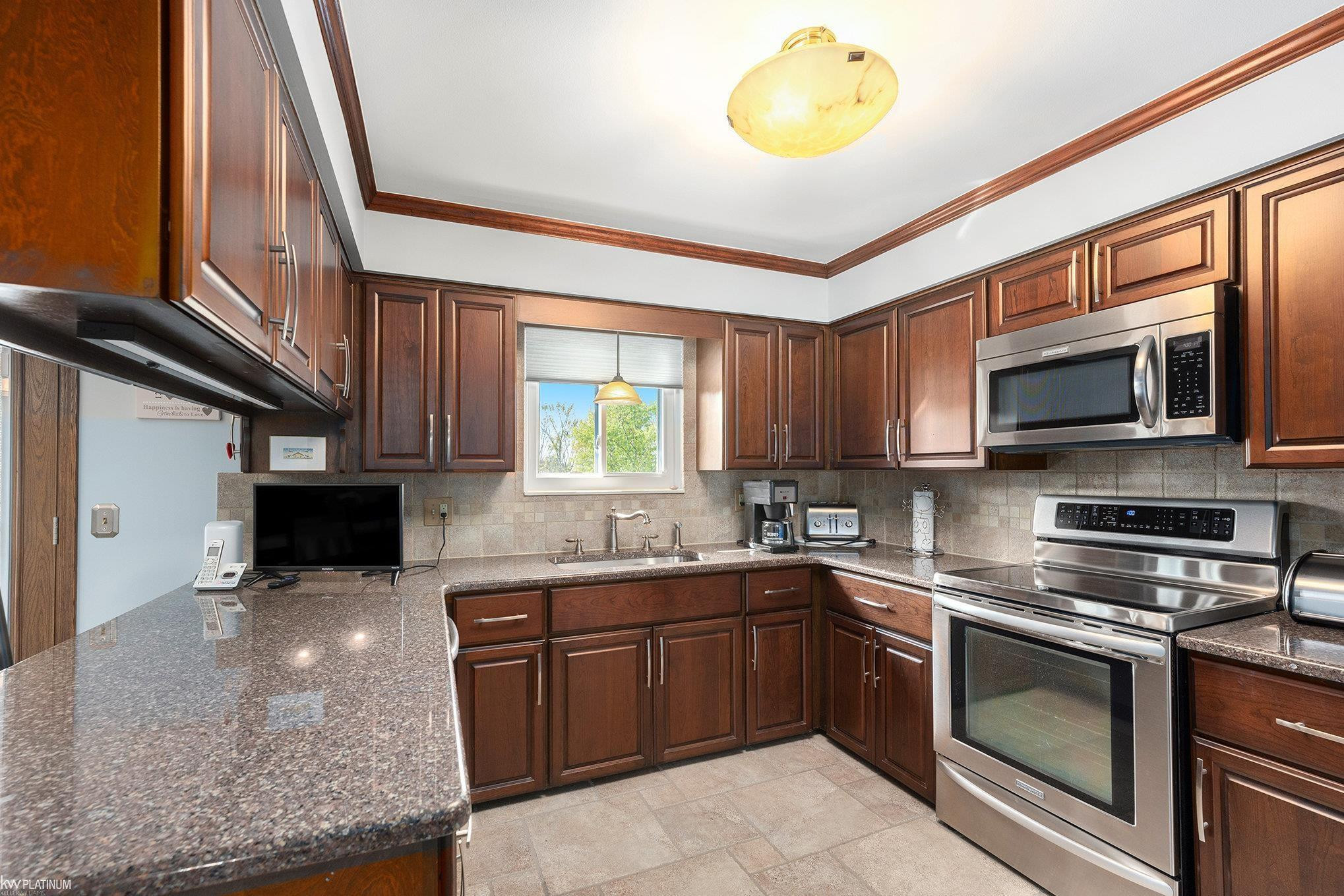 29420 Armada Ridge Road, MI 48062 — Photo 10