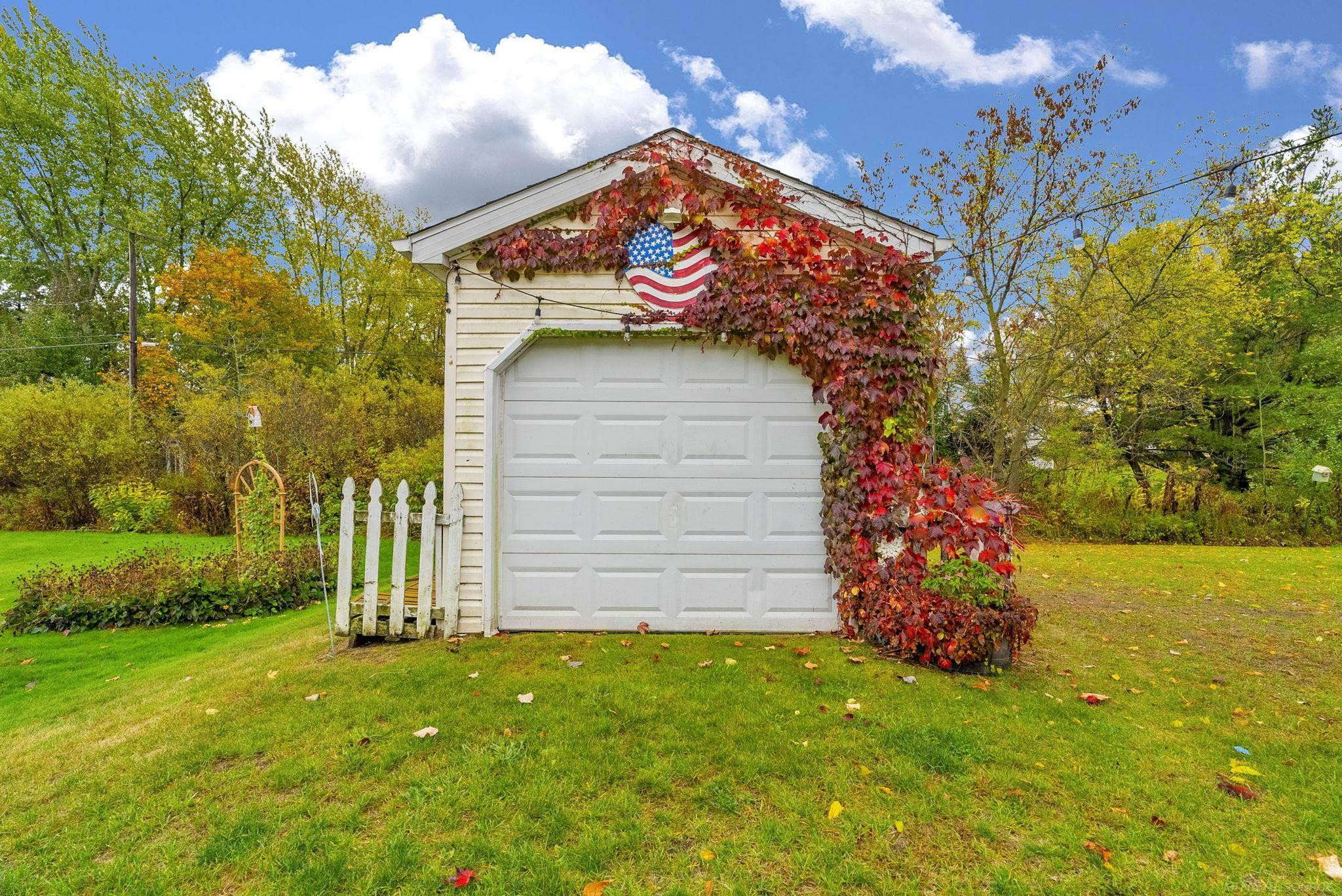 7436 Sunset Boulevard, Lexington, MI 48450 — Photo 46