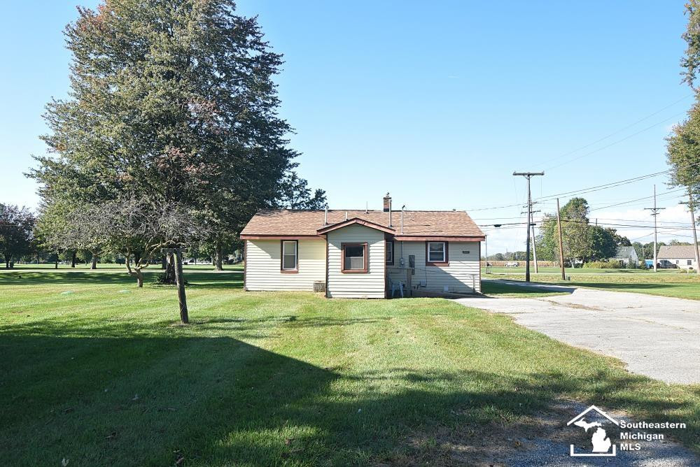 13493 Dixon Road, Dundee, MI 48131 — Photo 2