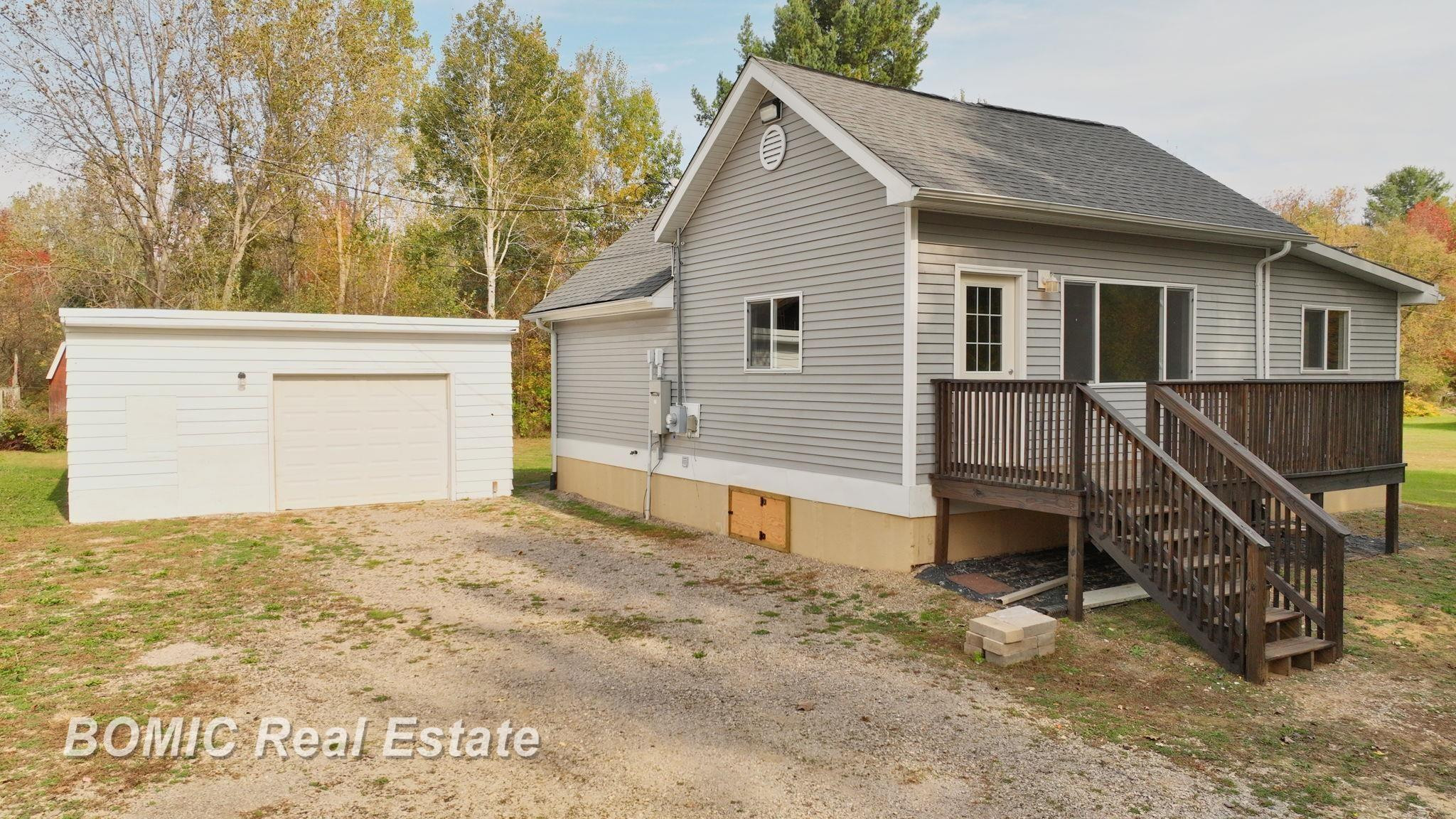 5230 Waterman Road, Vassar, MI 48768 — front exterior