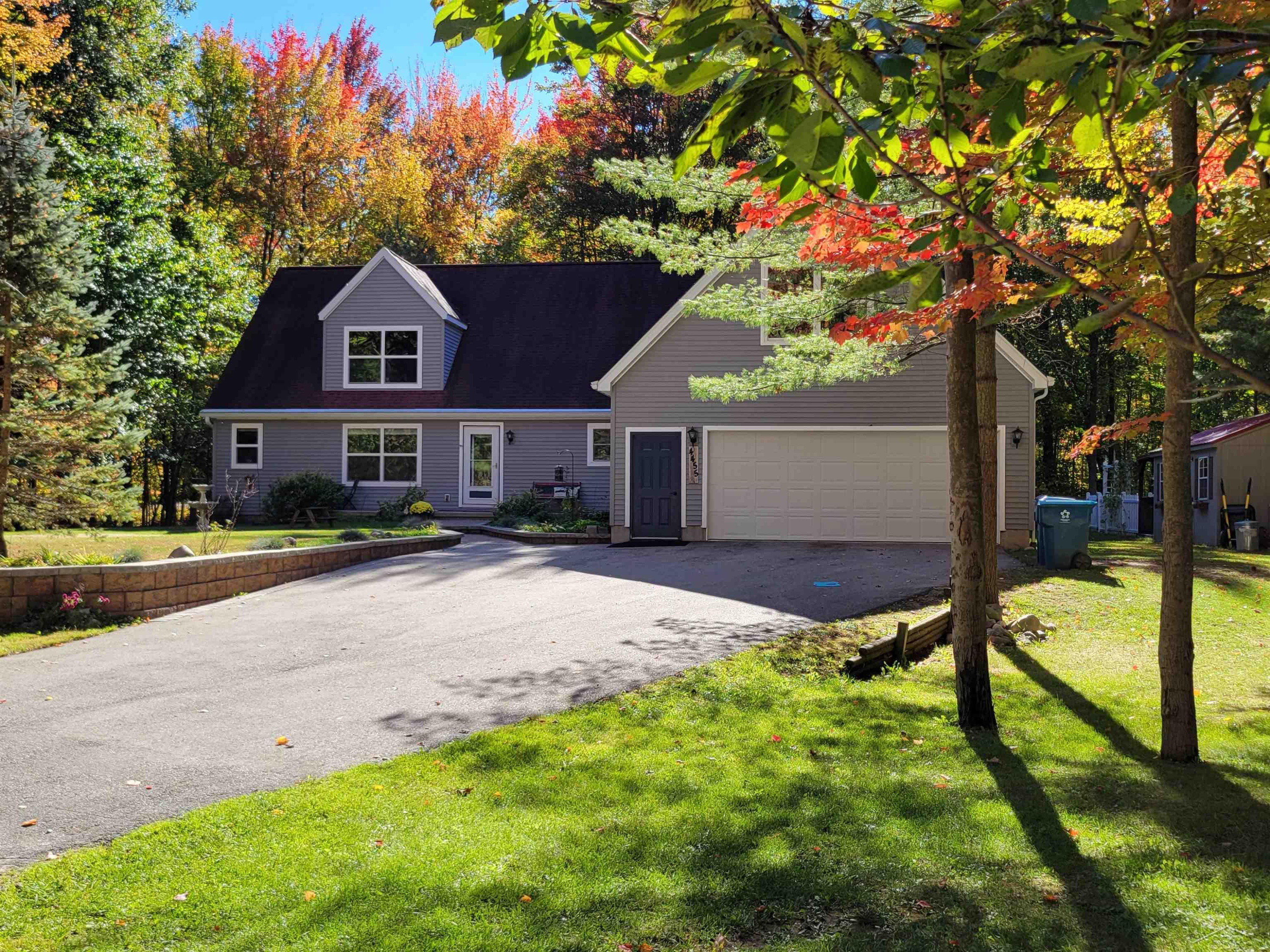 4455 N Wildwood Drive, Pinconning, MI 48650 — front exterior