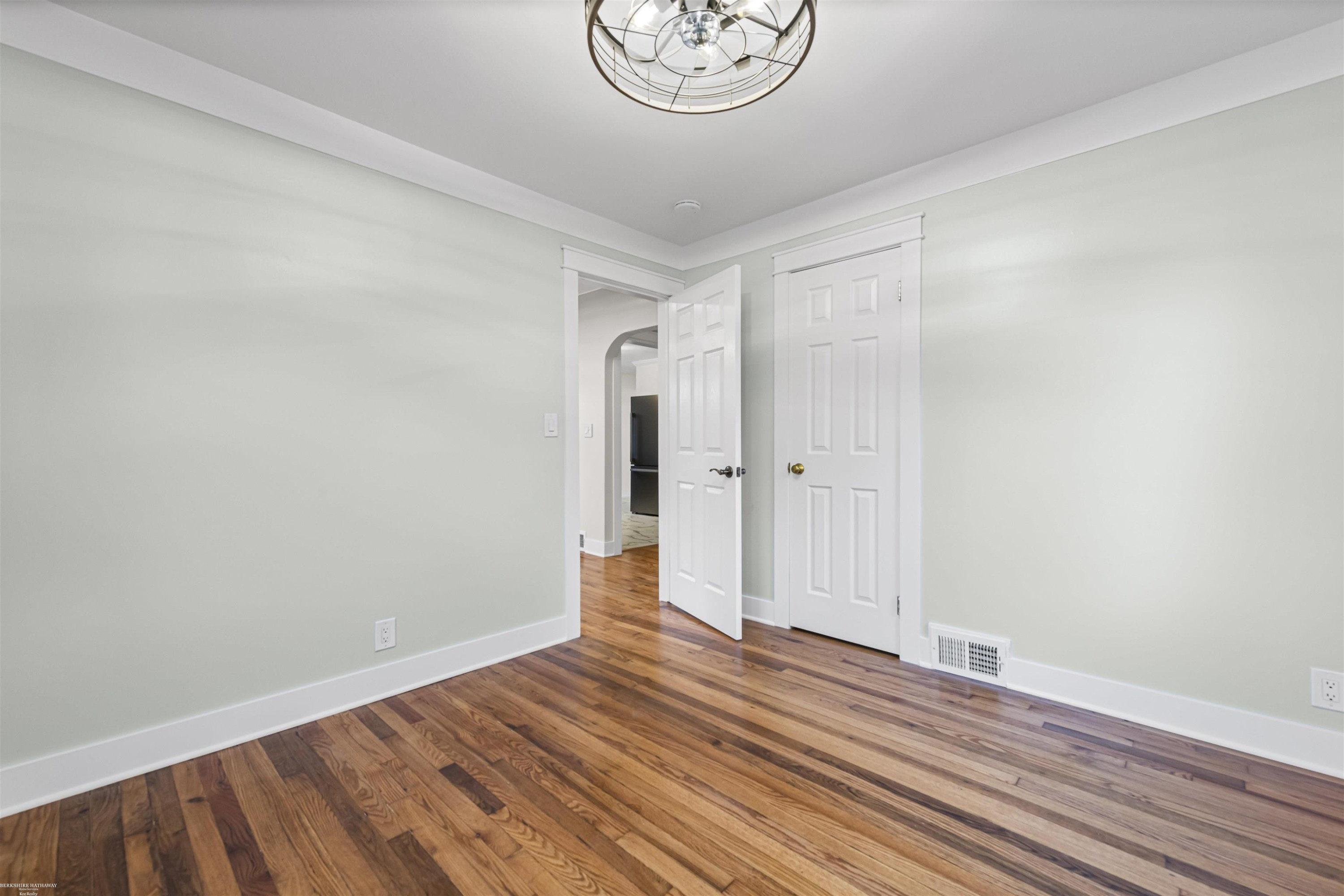 355 W Saint Clair Street, MI 48065 — Photo 10