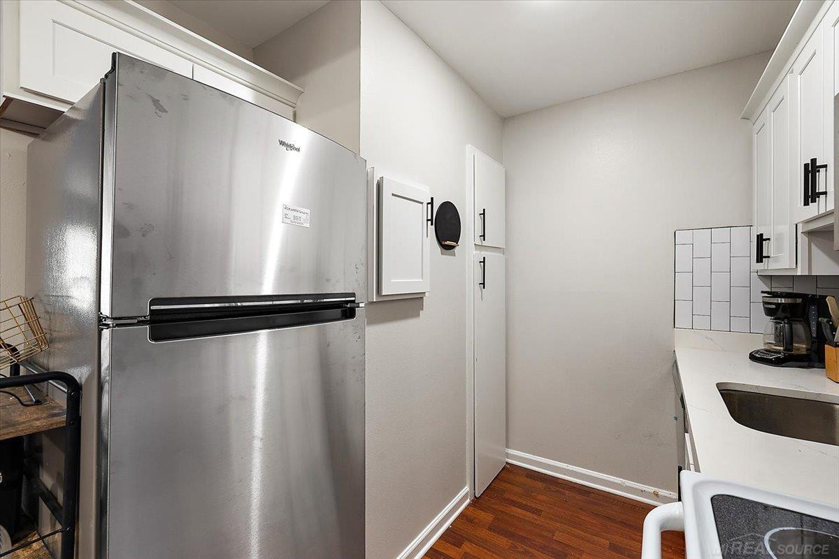 803 Plate Drive, 105, Rochester, MI 48307 — Photo 12