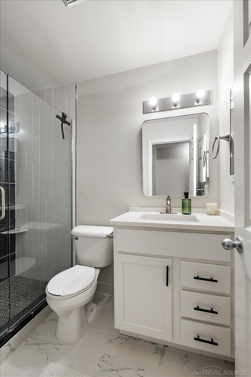 803 Plate Drive, 105, Rochester, MI 48307 — Photo 18