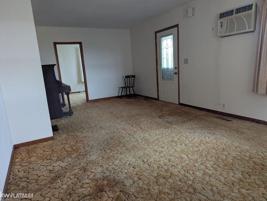 6215 Sterling Road, MI 48097 — Photo 4