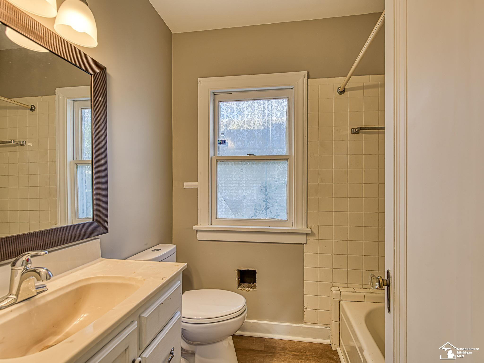 526 E Second Street, Monroe, MI 48161 — Photo 10