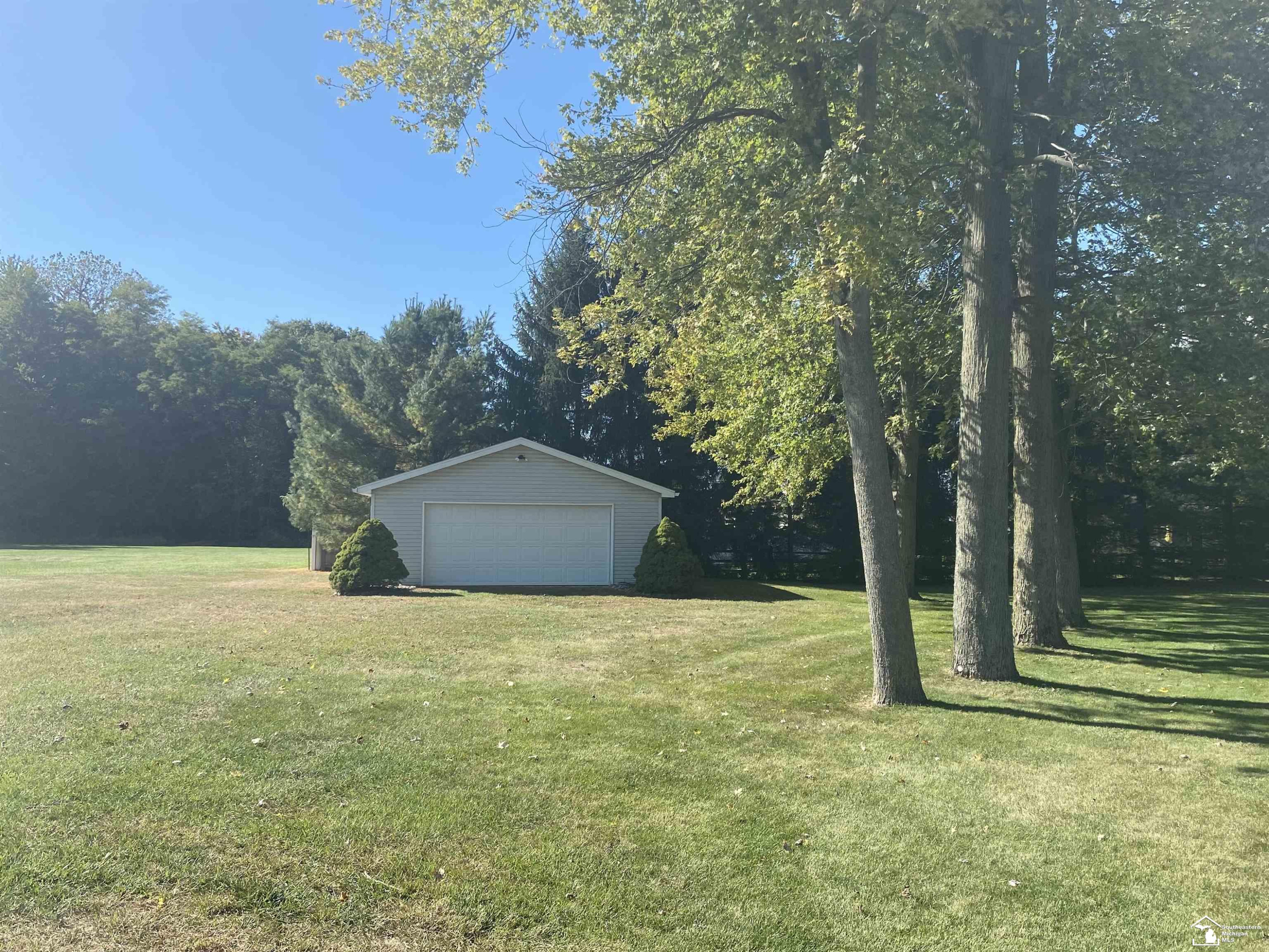 12007 Grafton Road, Carleton, MI 48117 — Photo 6