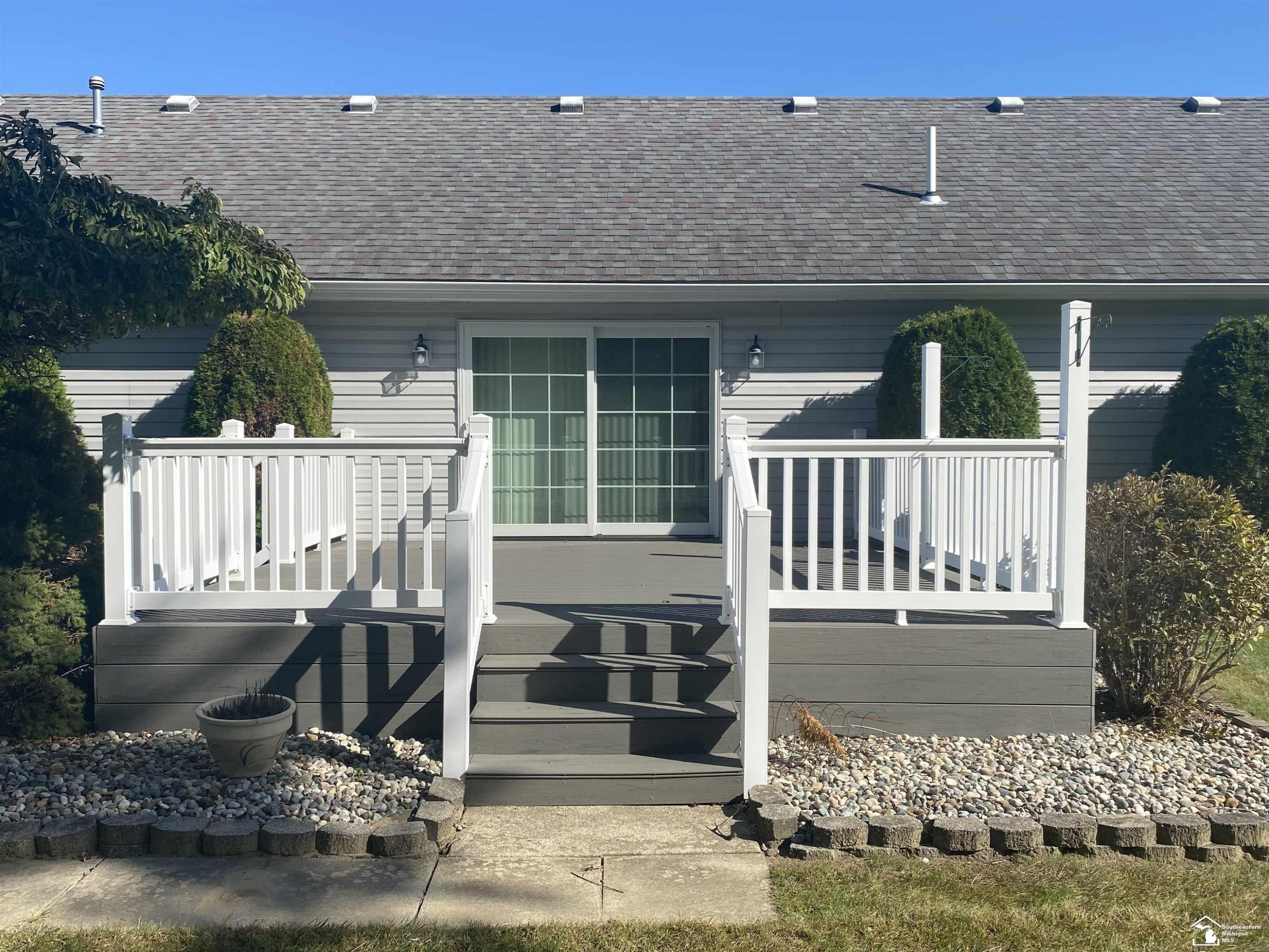 12007 Grafton Road, Carleton, MI 48117 — Photo 8
