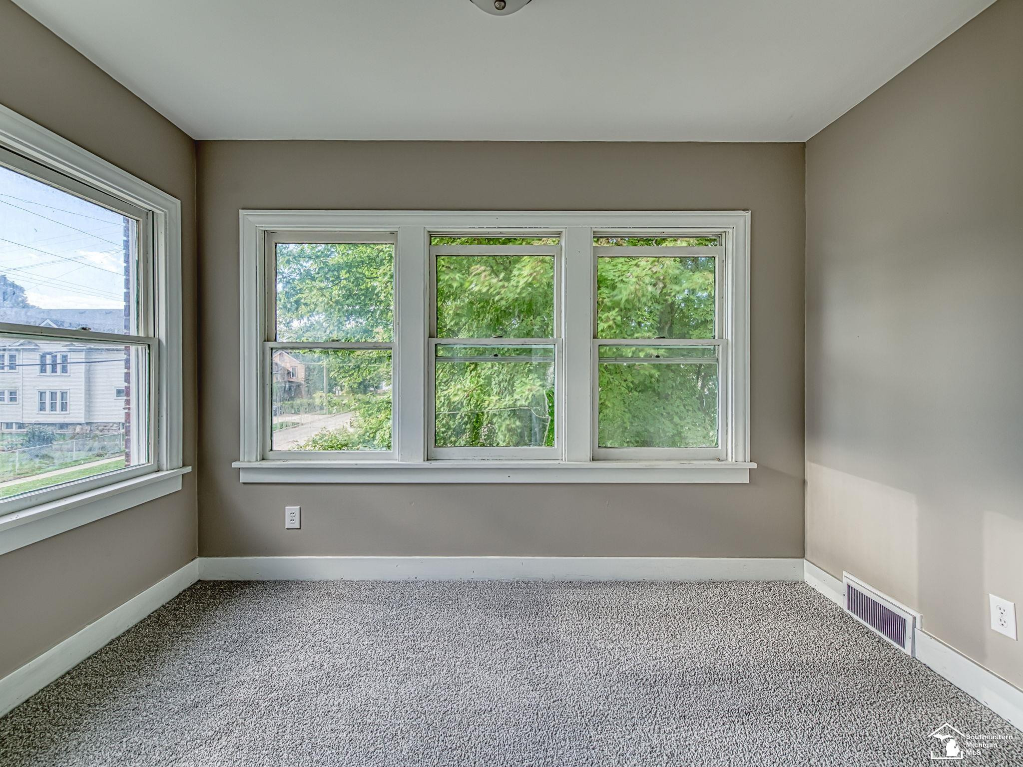 526 E Second Street, Monroe, MI 48161 — Photo 27
