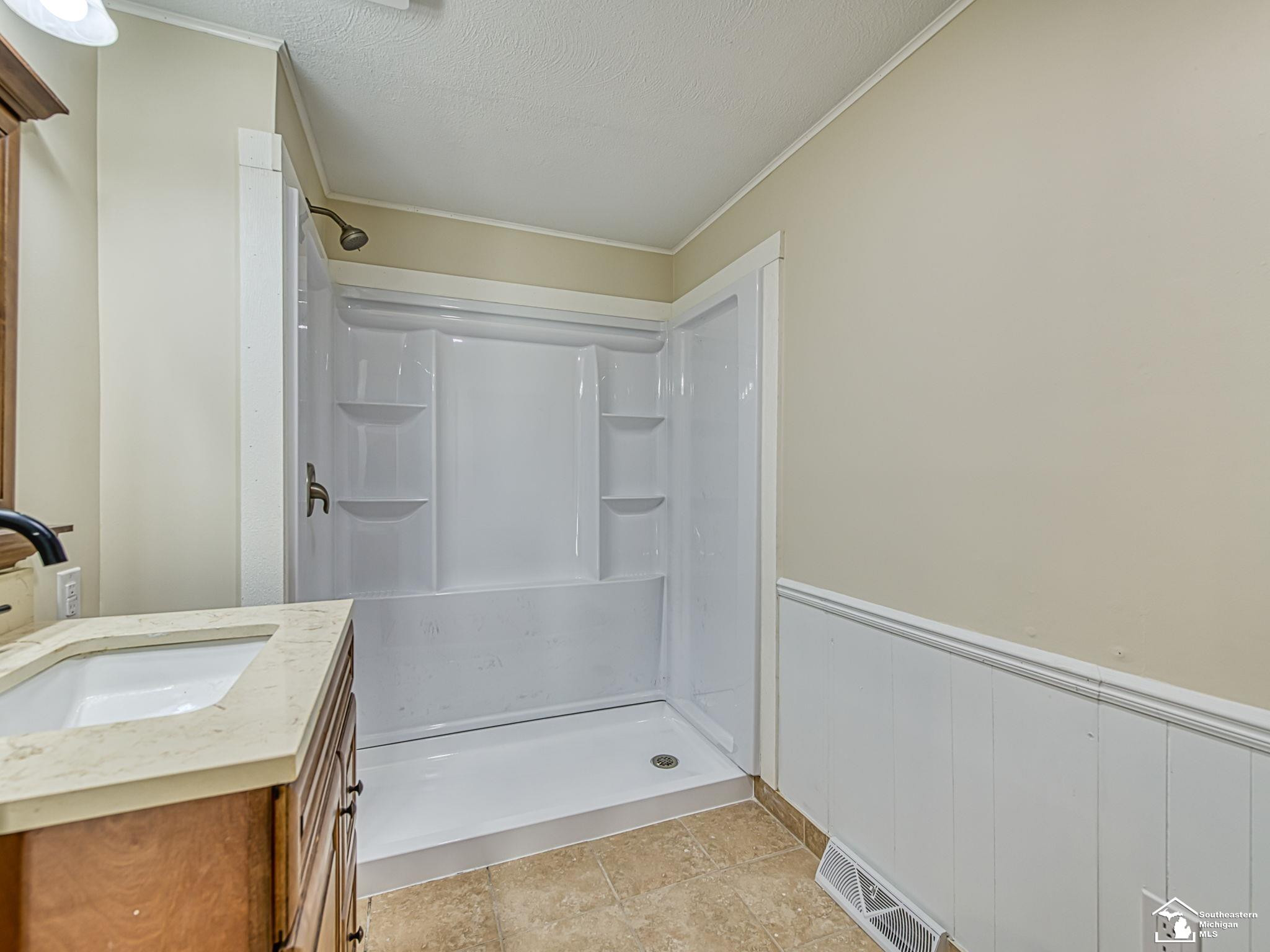 10711 Douglas Road, Temperance, MI 48182 — Photo 25