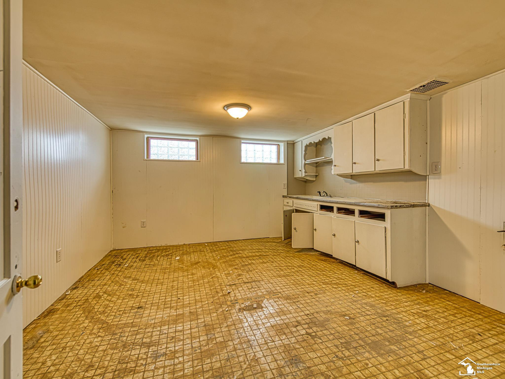 526 E Second Street, Monroe, MI 48161 — Photo 29
