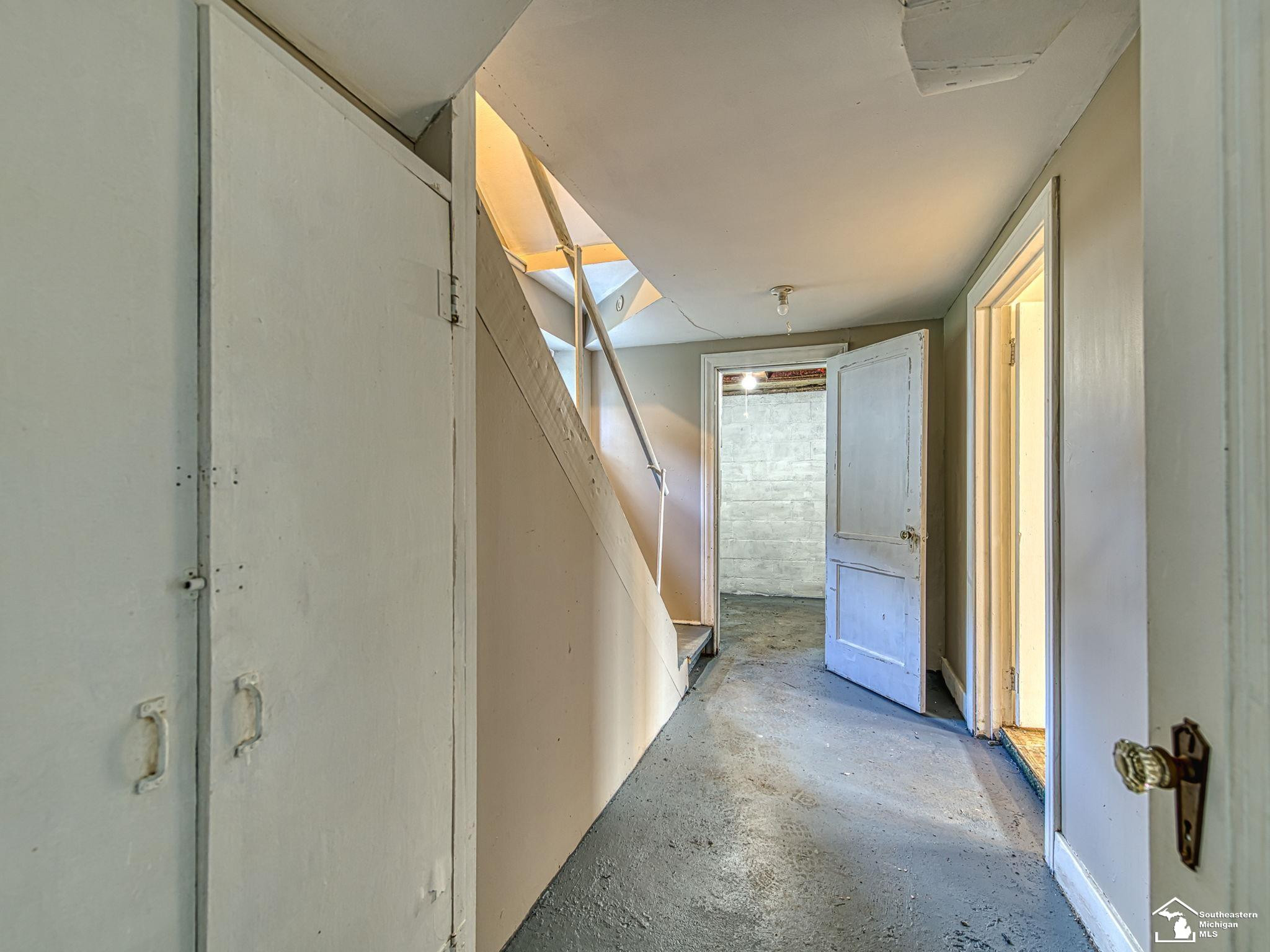 526 E Second Street, Monroe, MI 48161 — Photo 31