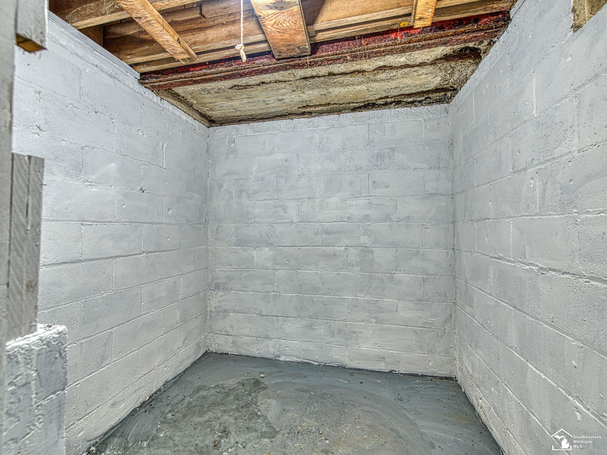 526 E Second Street, Monroe, MI 48161 — Photo 32