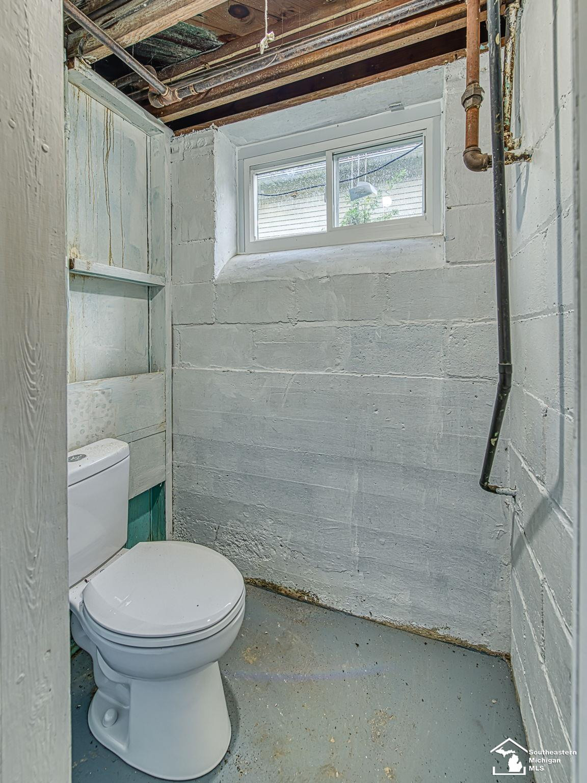526 E Second Street, Monroe, MI 48161 — Photo 33