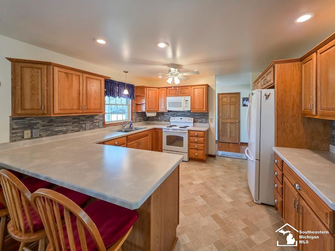 12007 Grafton Road, Carleton, MI 48117 — Photo 14