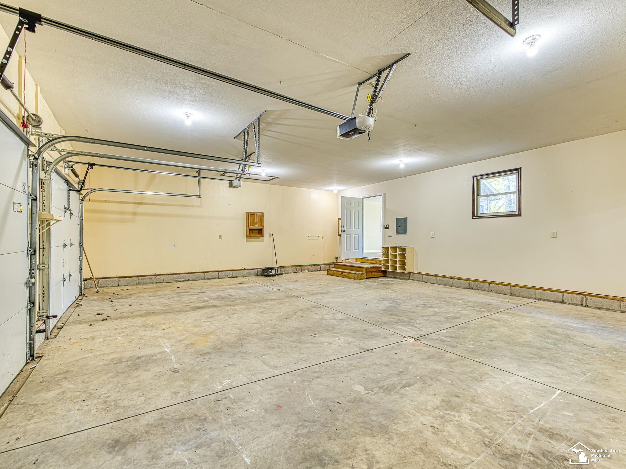 10711 Douglas Road, Temperance, MI 48182 — Photo 32