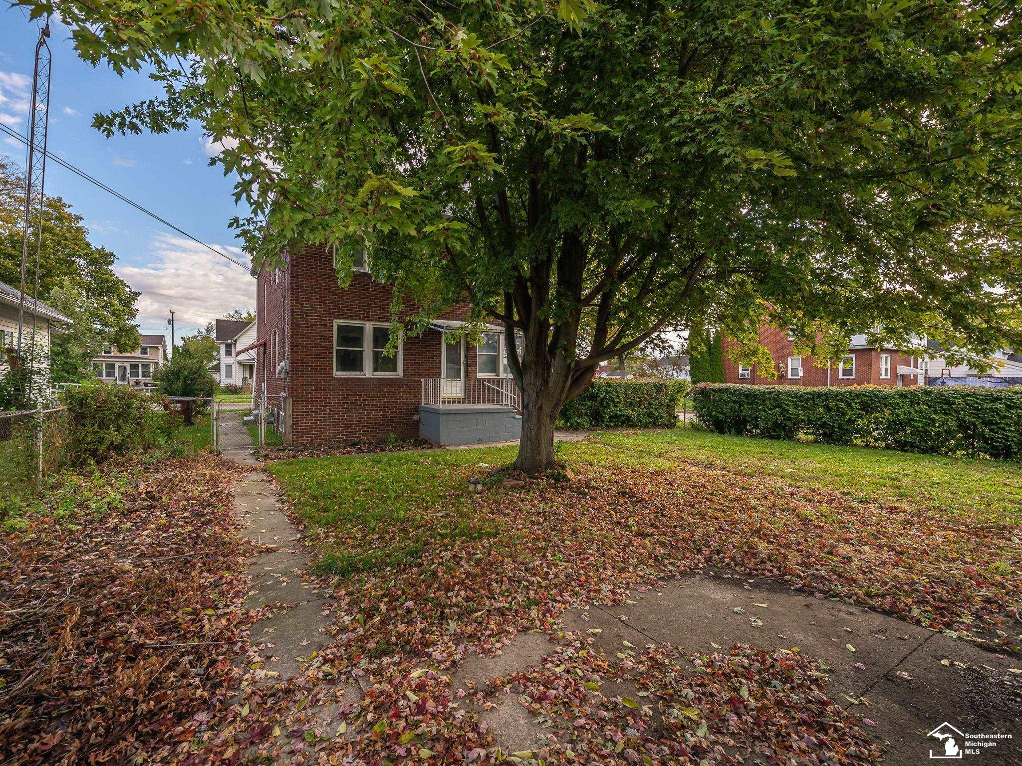 526 E Second Street, Monroe, MI 48161 — Photo 38