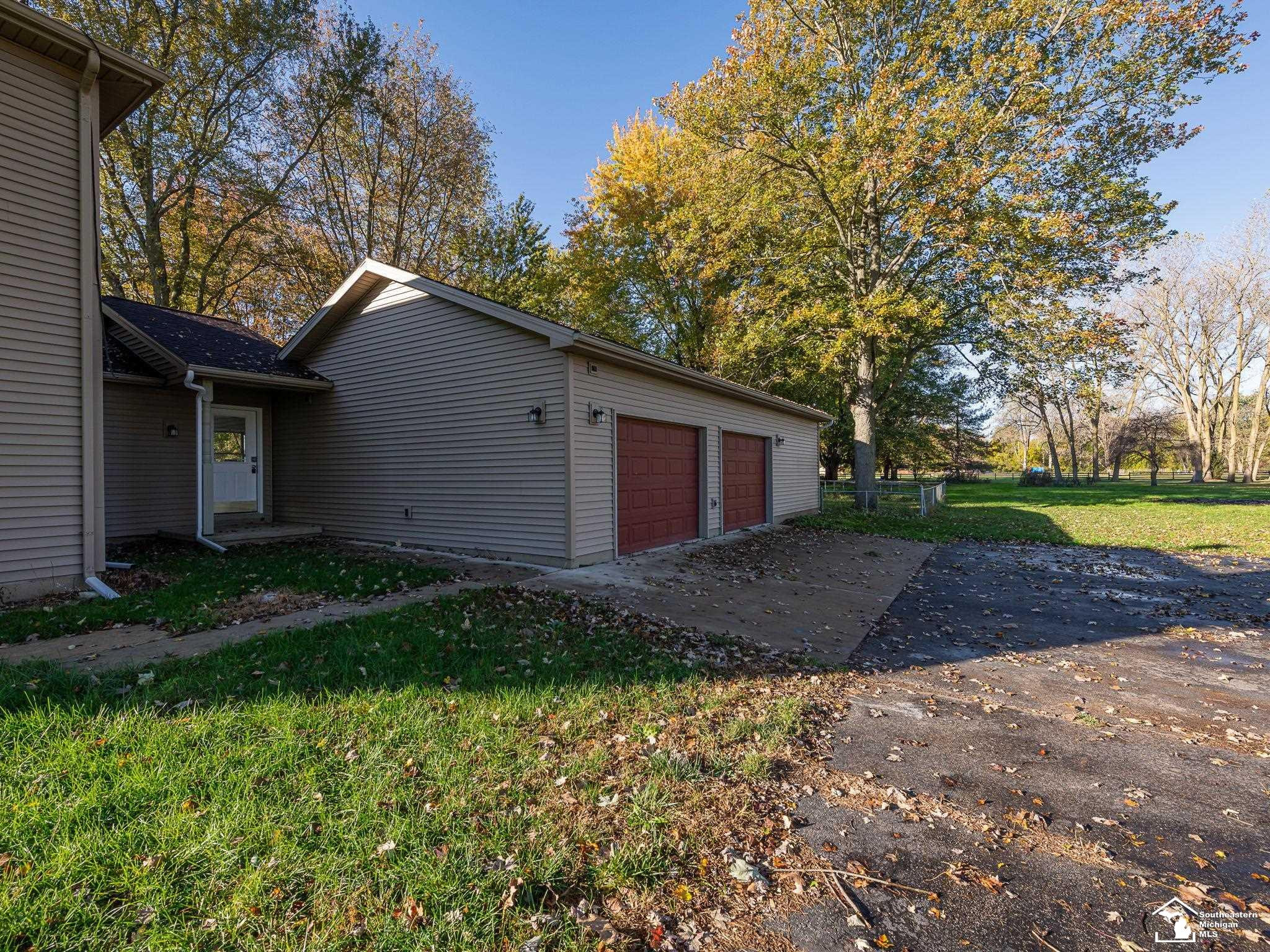 10711 Douglas Road, Temperance, MI 48182 — Photo 36