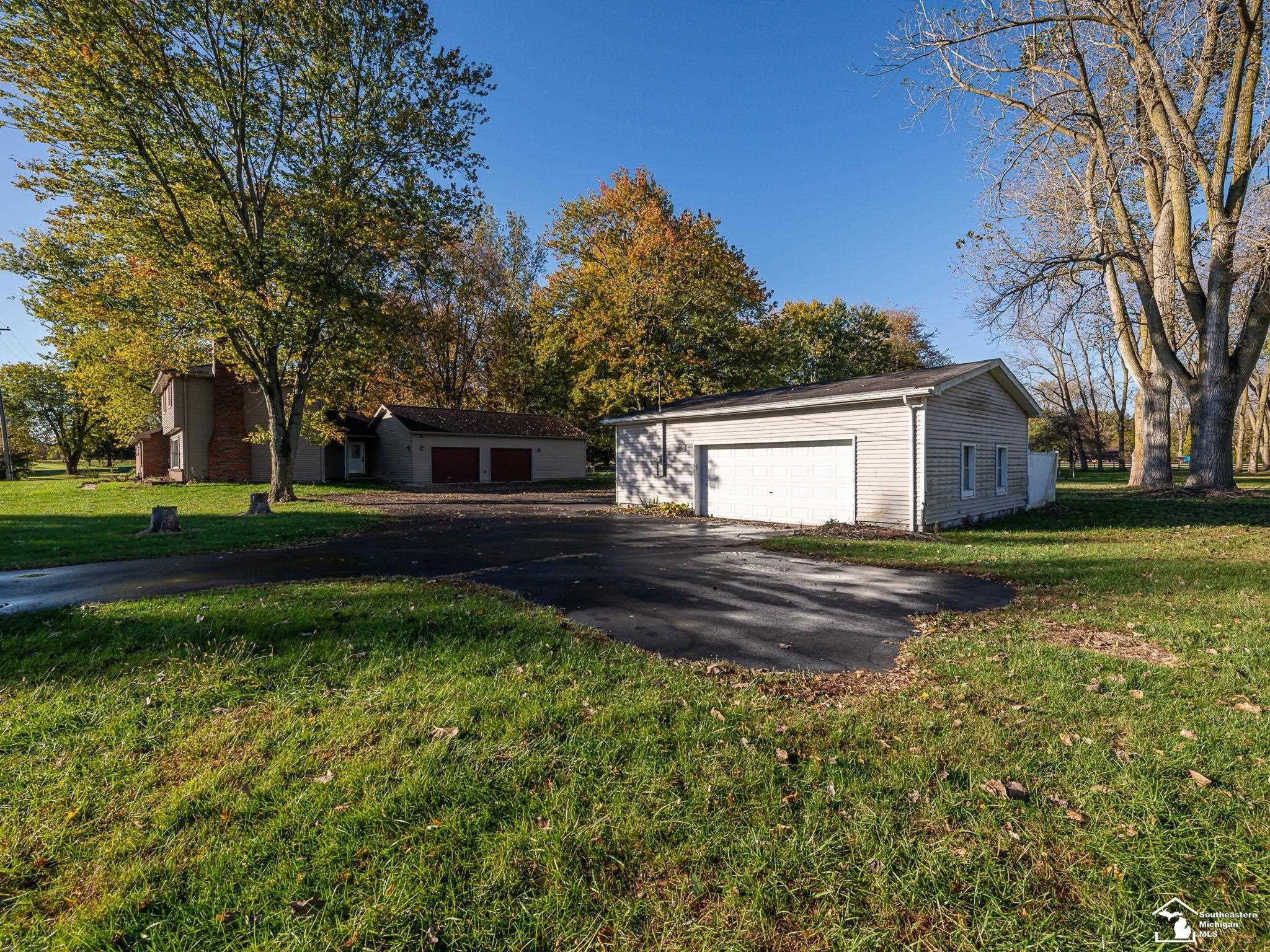 10711 Douglas Road, Temperance, MI 48182 — Photo 37