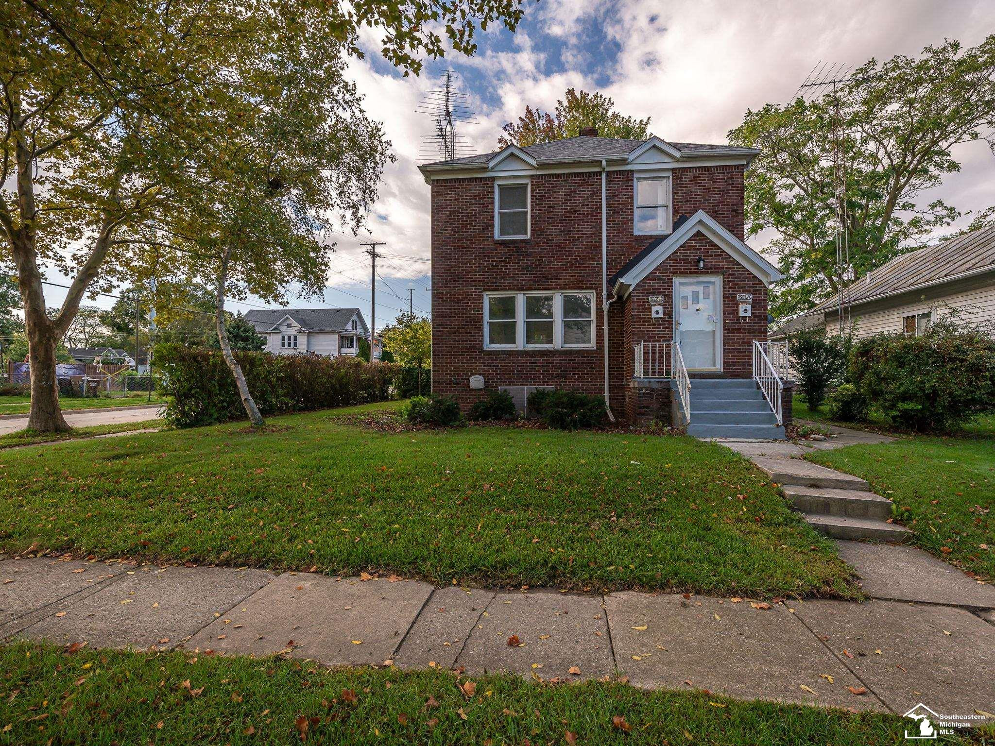 526 E Second Street, Monroe, MI 48161 — Photo 45