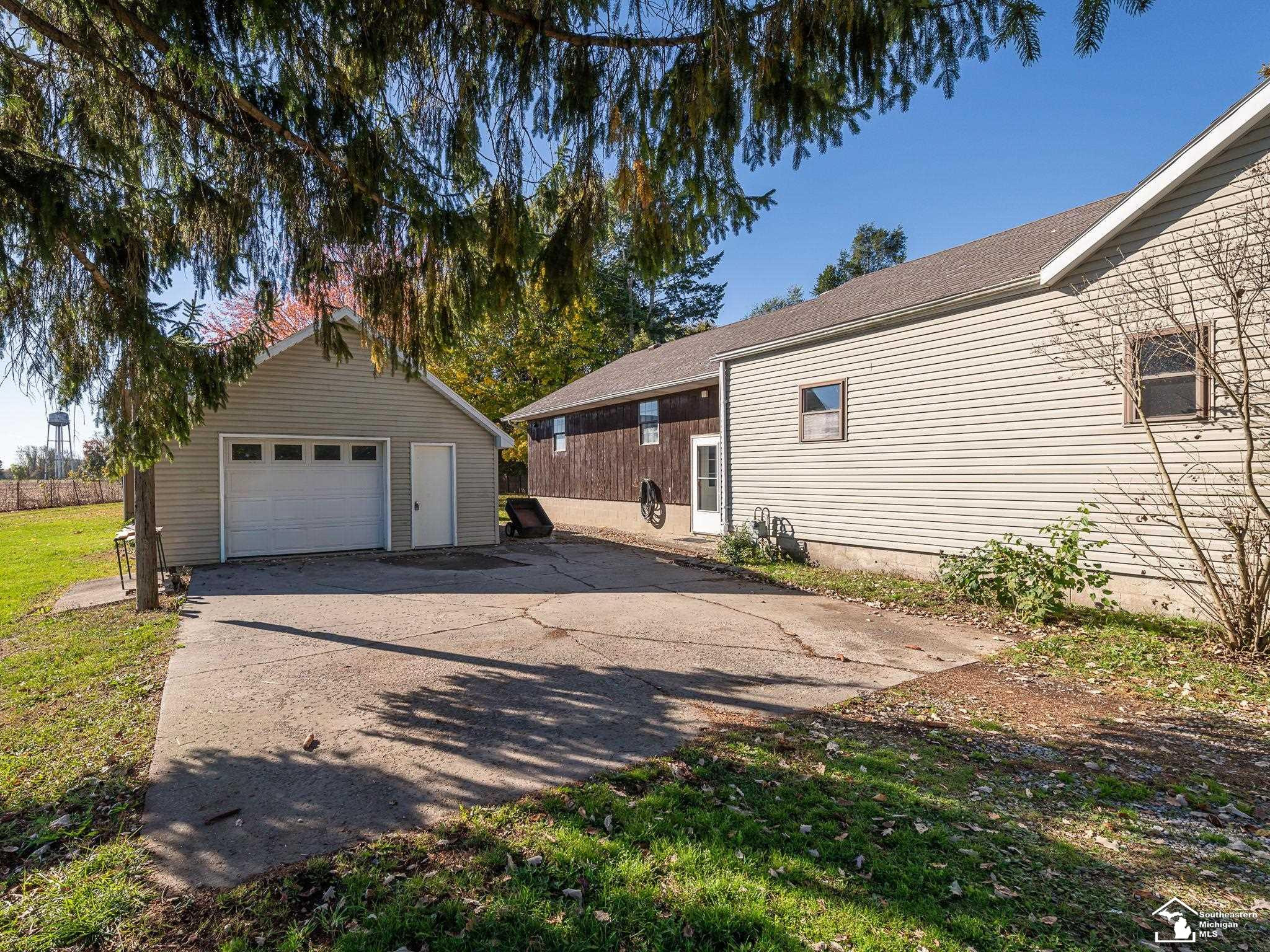 6585 Rouget Road, Palmyra, MI 49268 — Photo 2