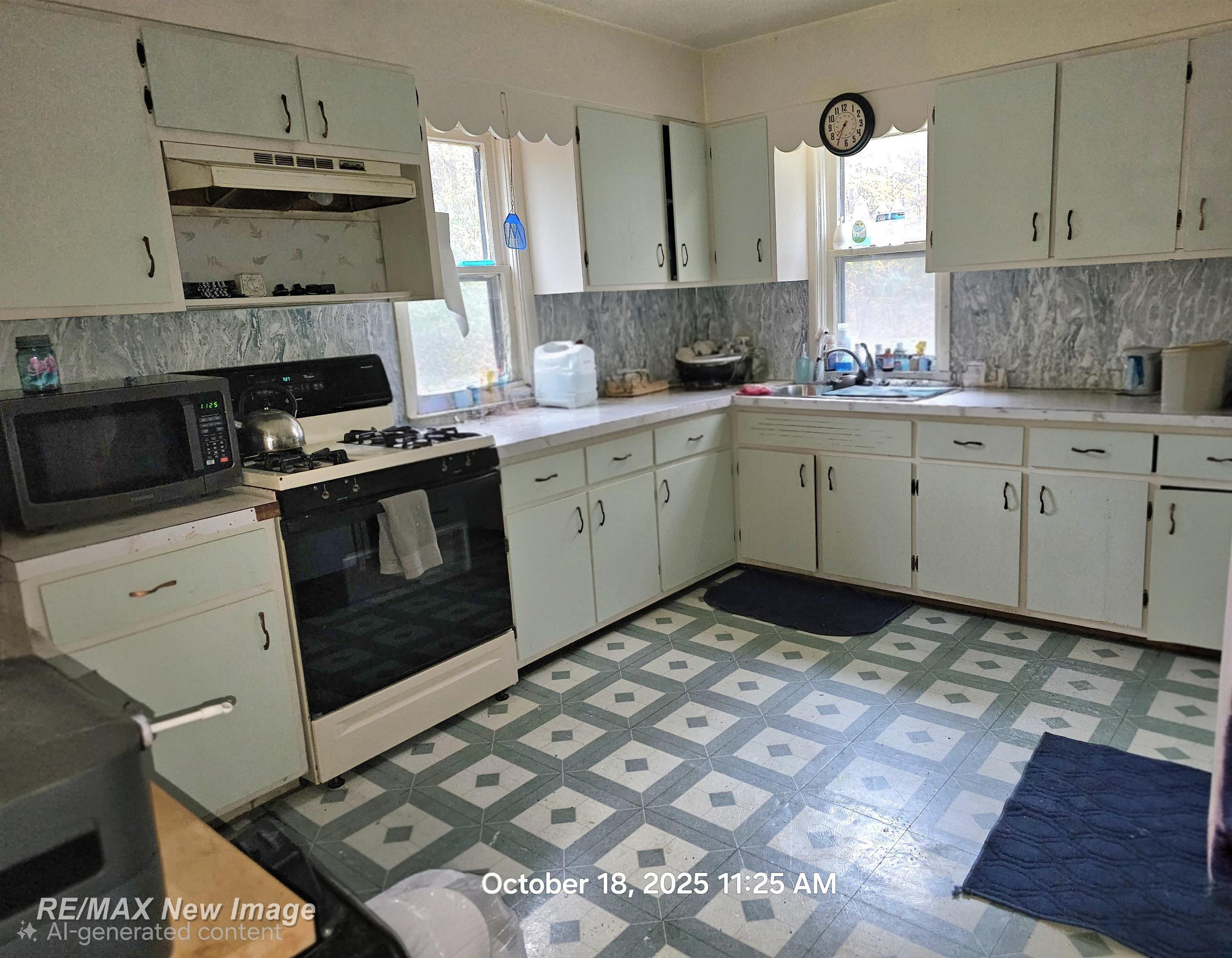 5911 N Water Street, Sanford, MI 48657 — Photo 6