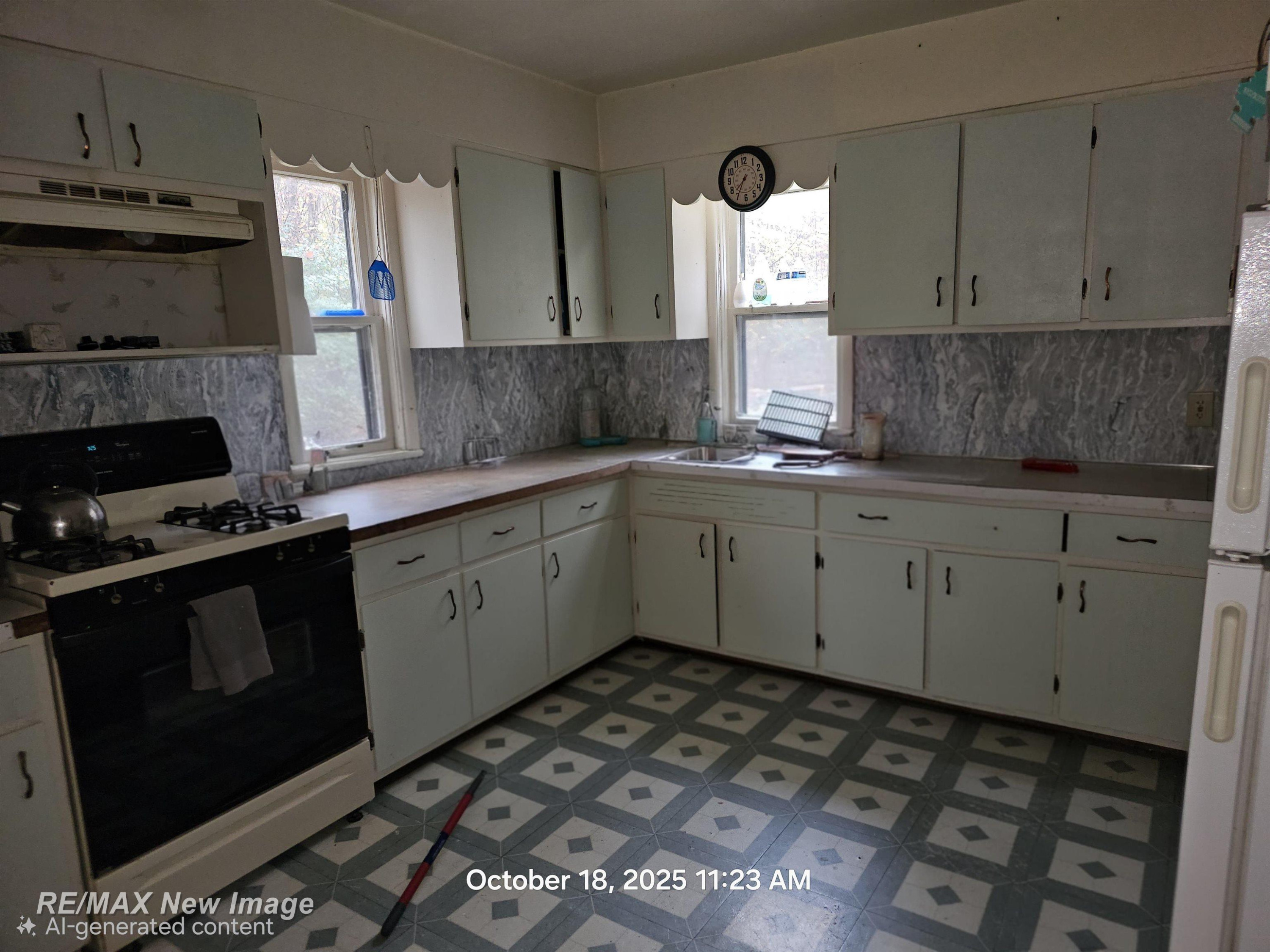 5911 N Water Street, Sanford, MI 48657 — Photo 7
