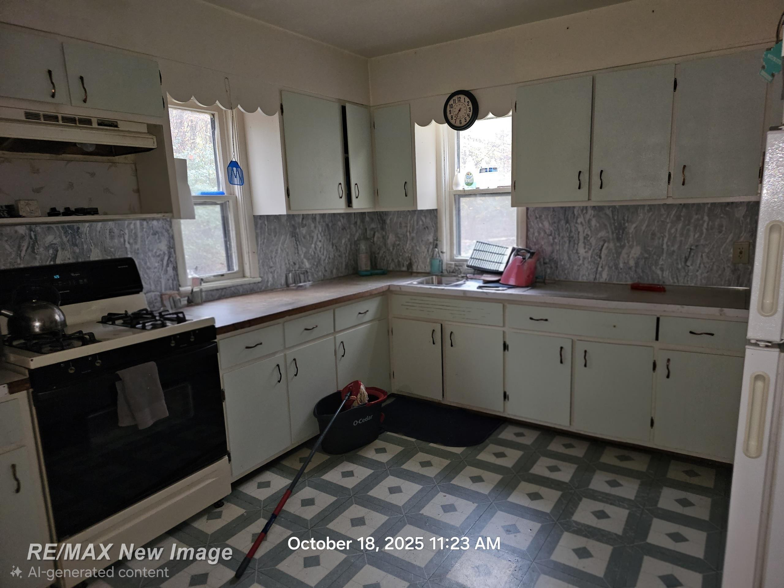 5911 N Water Street, Sanford, MI 48657 — Photo 8