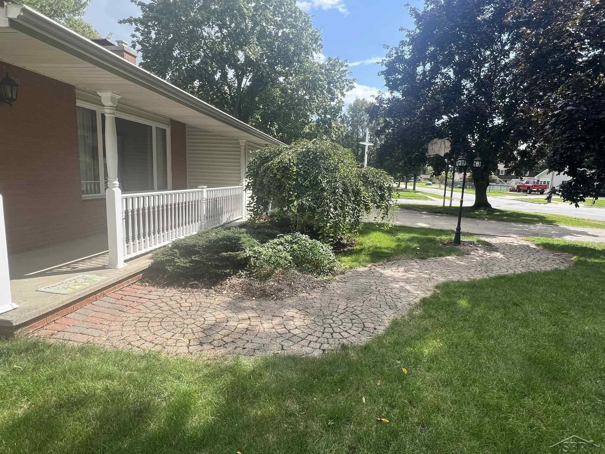 319 Price Street, Auburn, MI 48611 — Photo 3